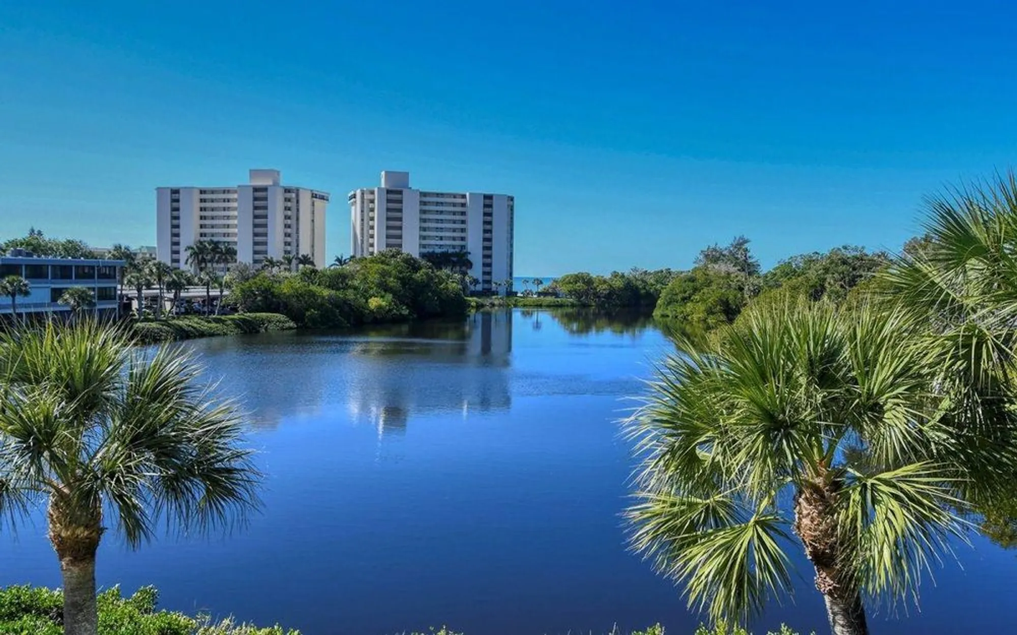 Property Slideshow image 16 of 71 | 199 whispering sands dr apt 201, Sarasota, FL, 34242