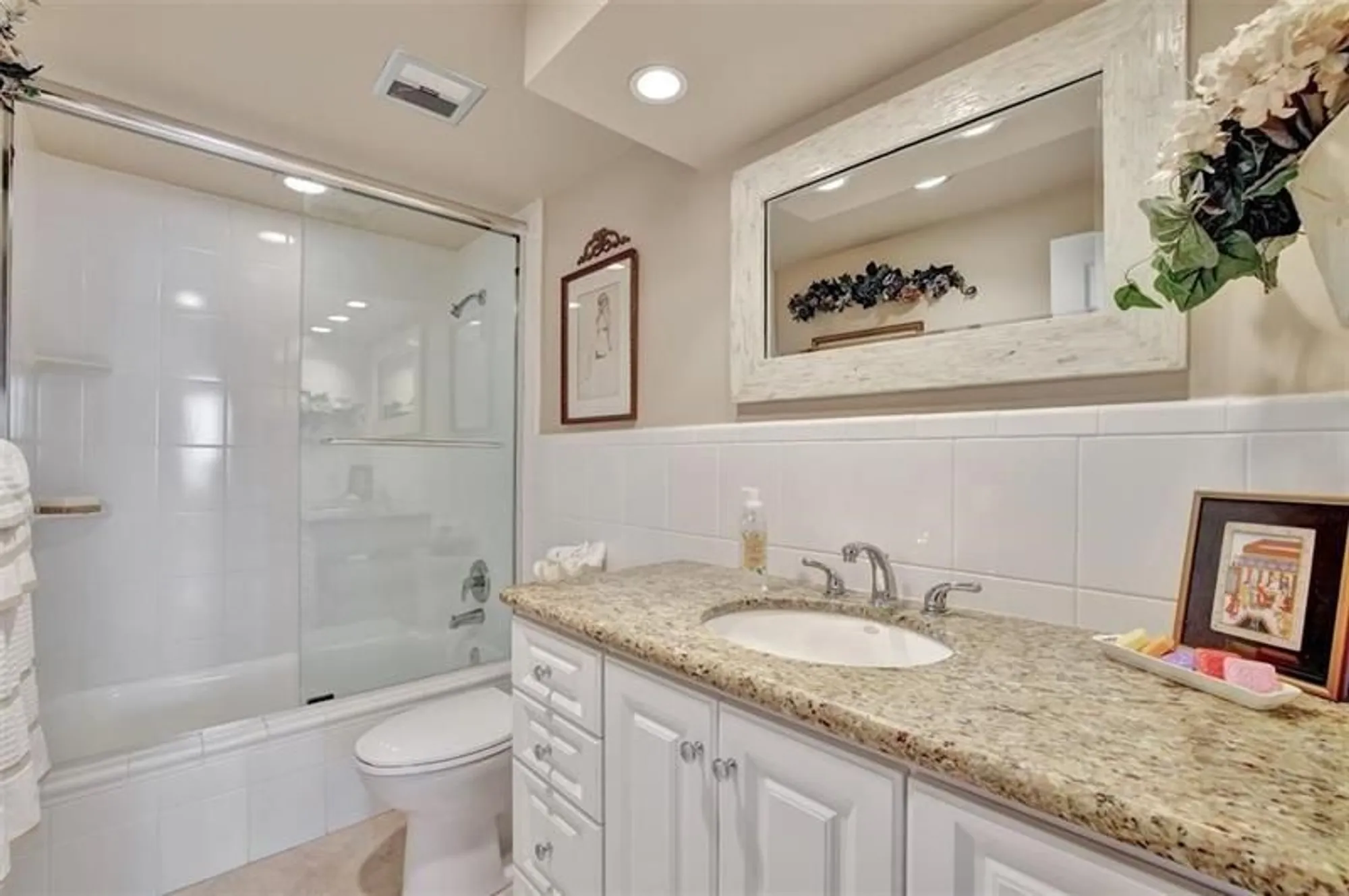 Property Slideshow image 17 of 29 | 3233 ne 34th st 505, Fort Lauderdale, FL, 33308