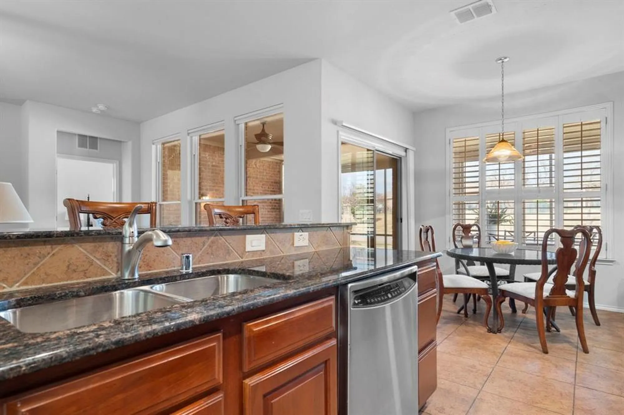 Property Slideshow image 22 of 39 | 942 carrington greens dr, Frisco, TX, 75036