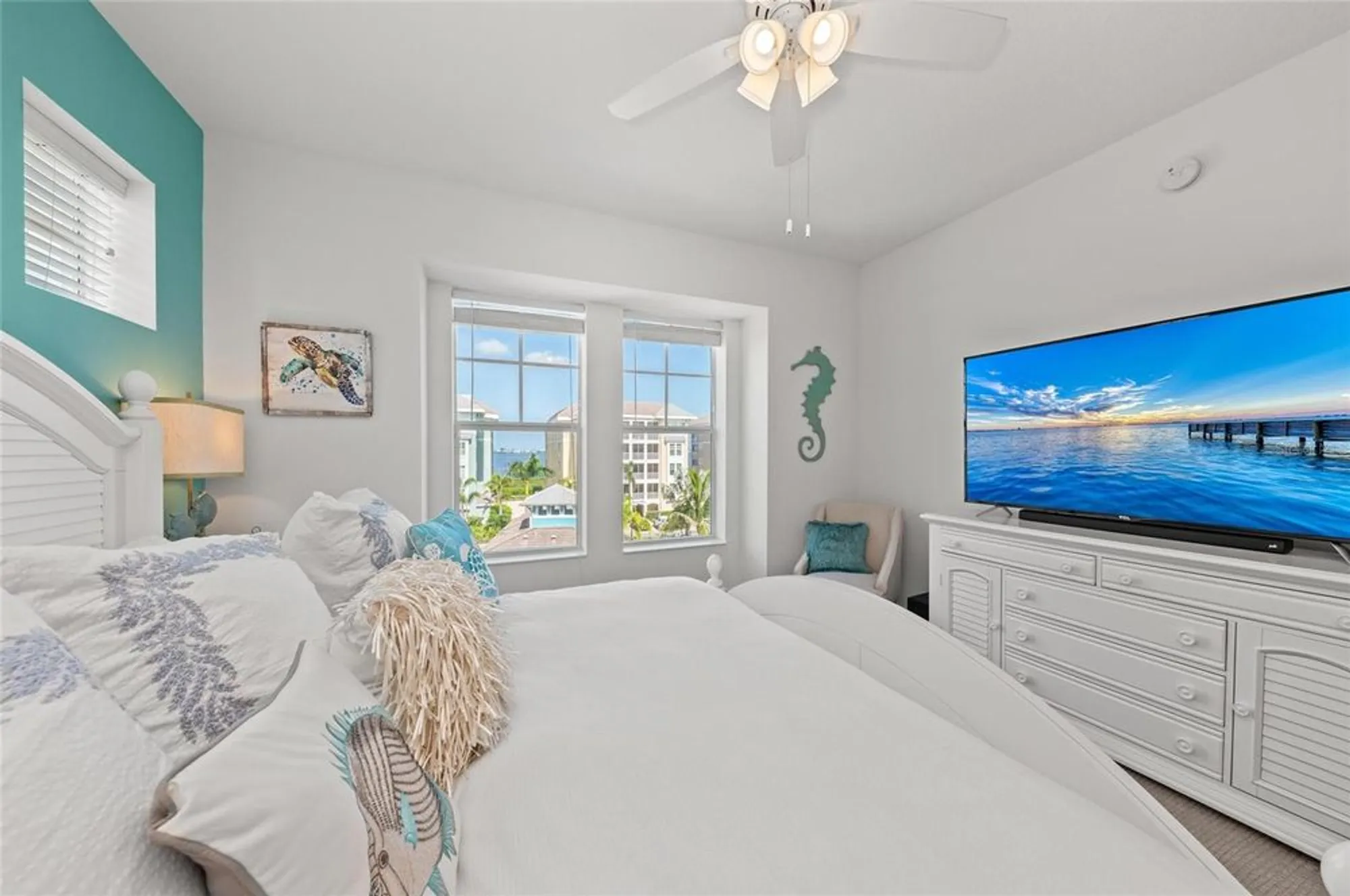 Property Slideshow image 30 of 100 | 387 aruba cir 301, Bradenton, FL, 34209