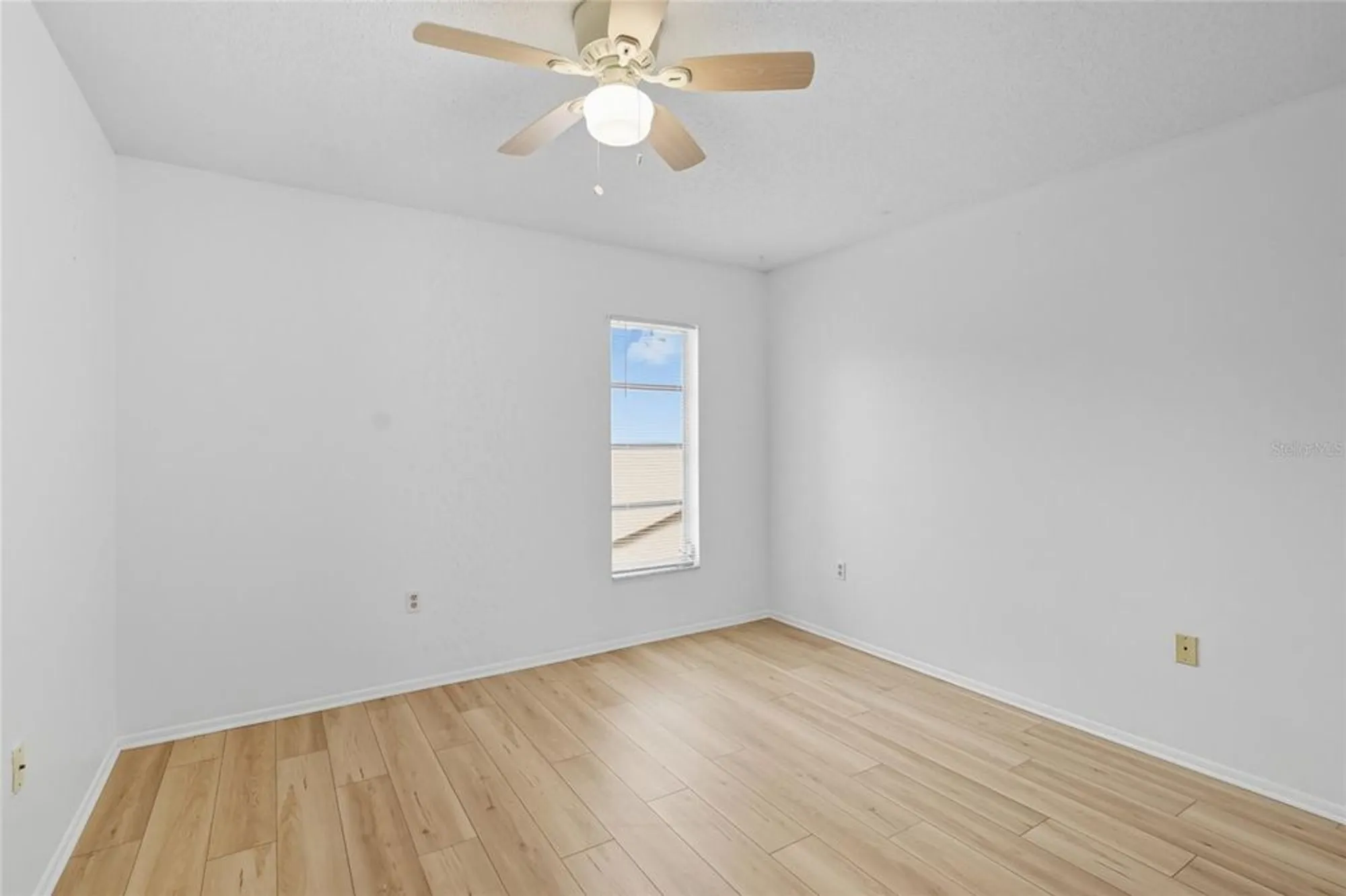 Property Slideshow image 15 of 44 | 3880 el poinier ct # 8702, Sarasota, FL, 34232