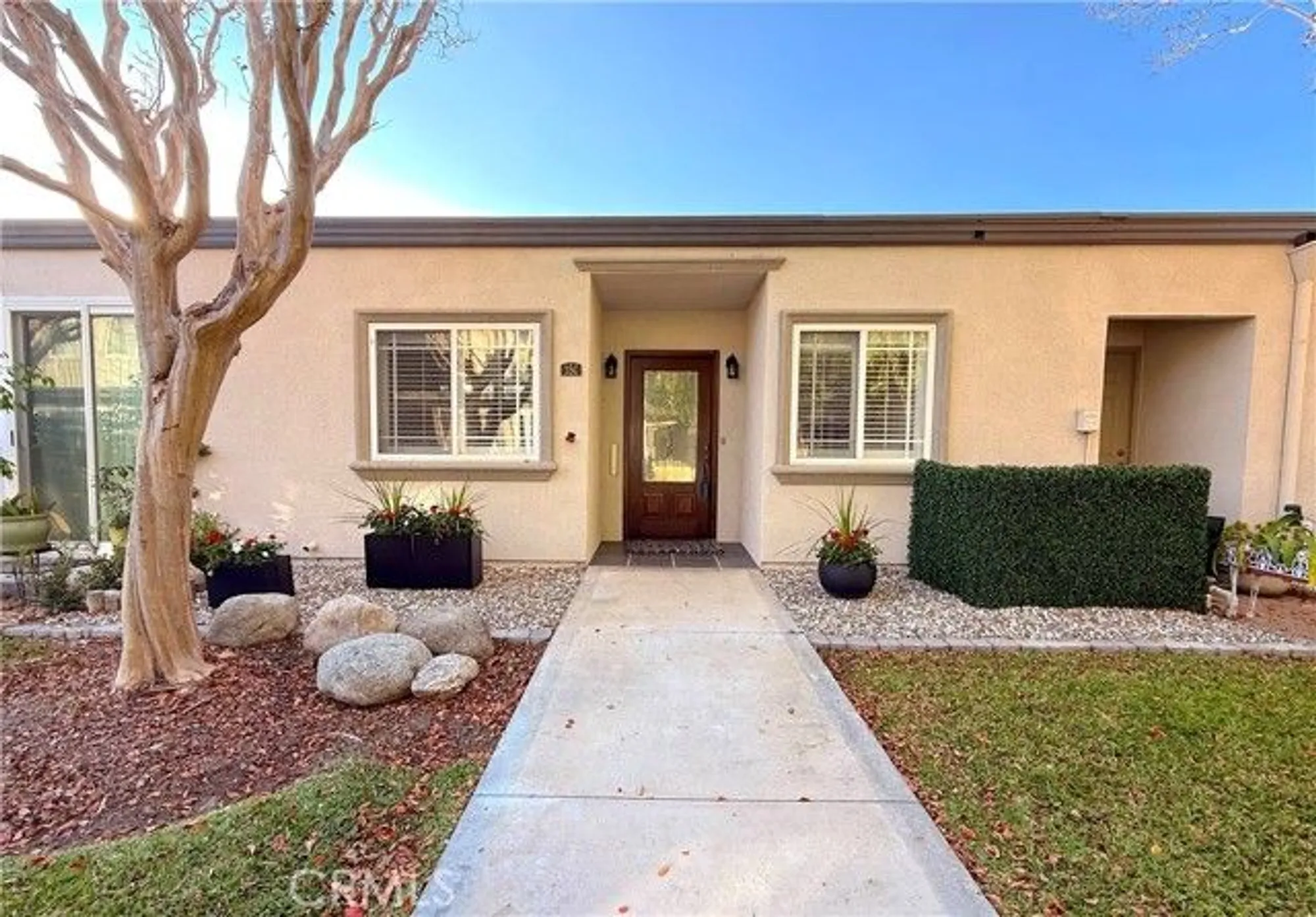 Property Slideshow image 1 of 39 | 1921 saint john rd apt 35c, Seal Beach, CA, 90740
