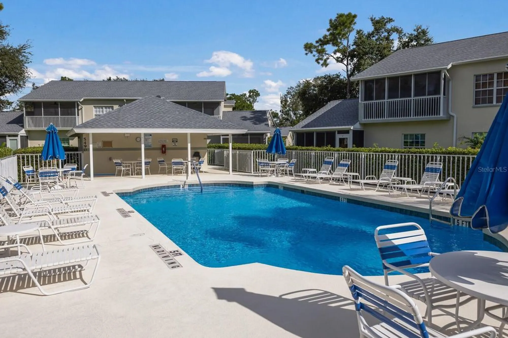 Property Slideshow image 22 of 30 | 6315 green oak cir # 13a, Bradenton, FL, 34203