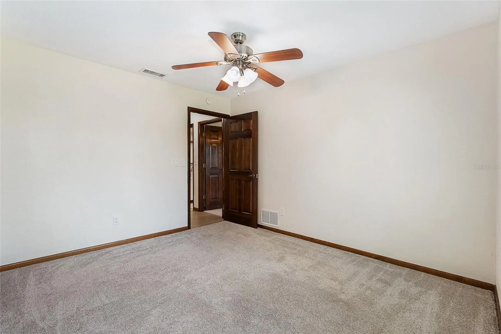 Property Slideshow image 36 of 48 | 521 pelican bay dr, Daytona Beach, FL, 32119