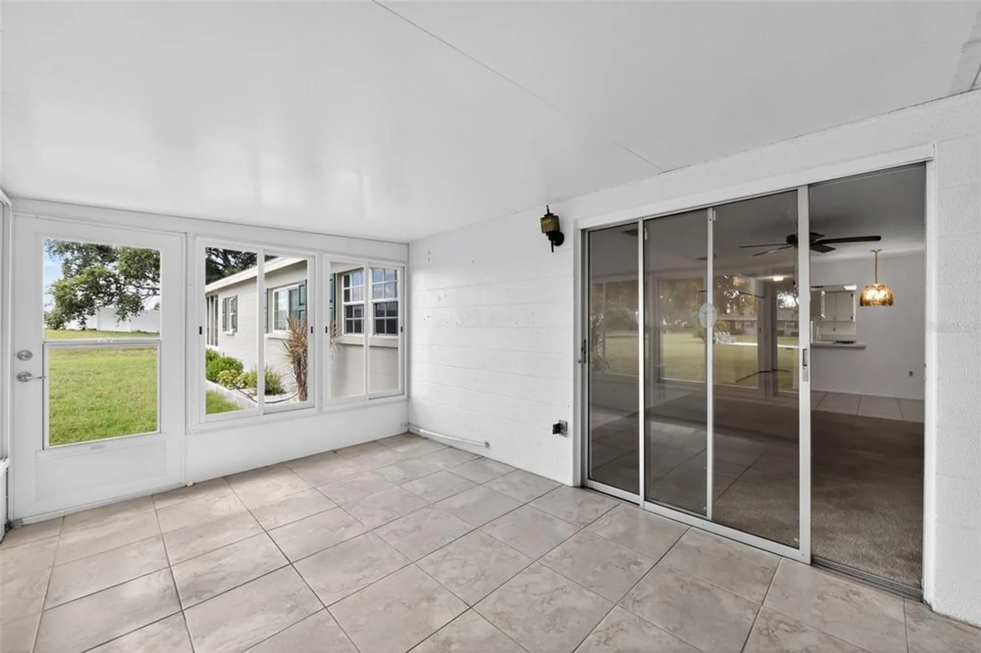 Property Slideshow image 23 of 27 | 2560 golf course dr 507, Sarasota, FL, 34234