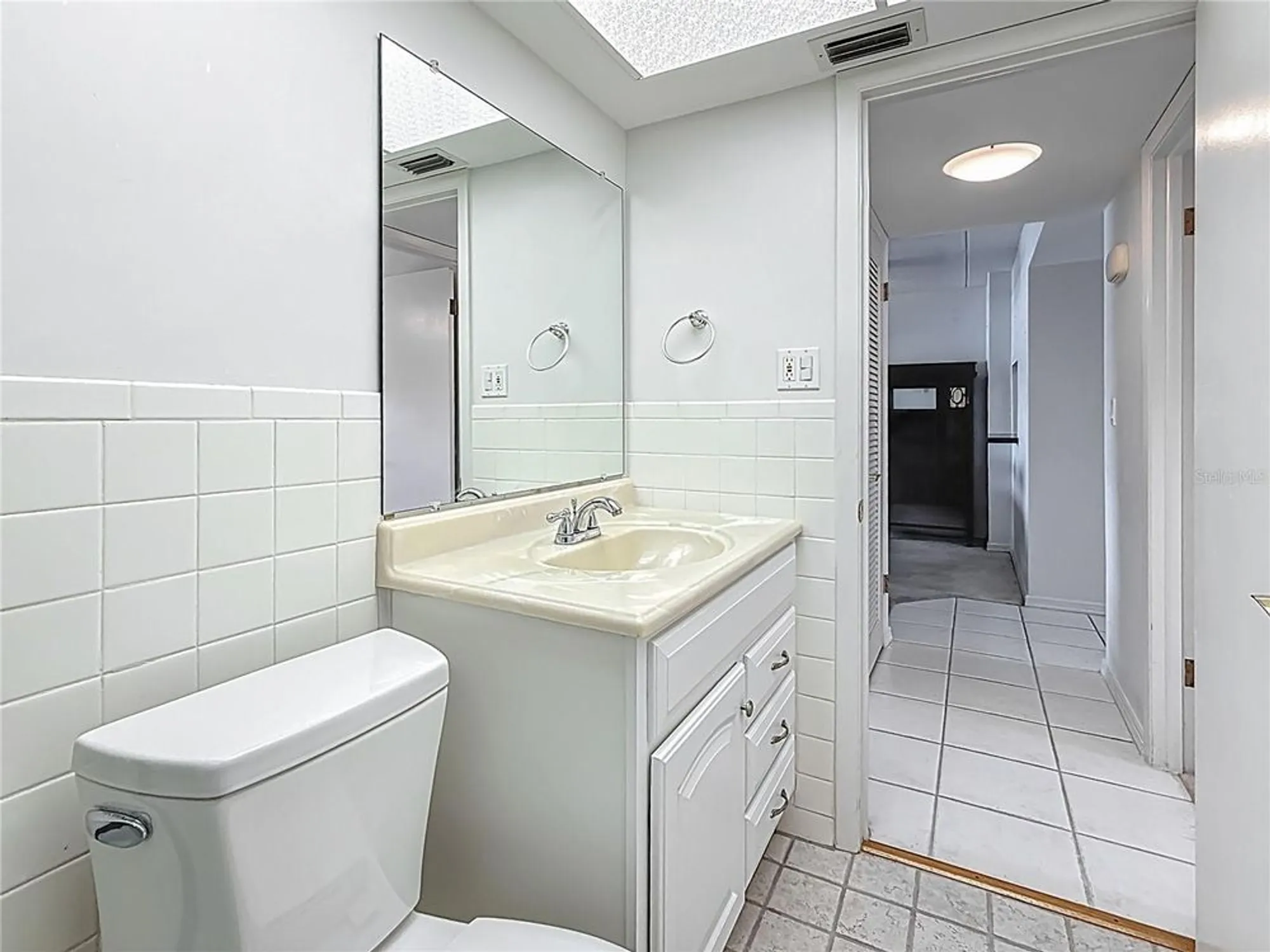 Property Slideshow image 24 of 39 | 1 boca ciega point blvd apt 215, St Petersburg, FL, 33708