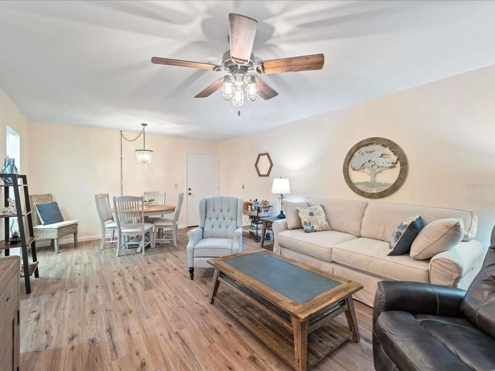 Property Slideshow image 4 of 41 | 2290 aaron st apt 312, Port Charlotte, FL, 33952