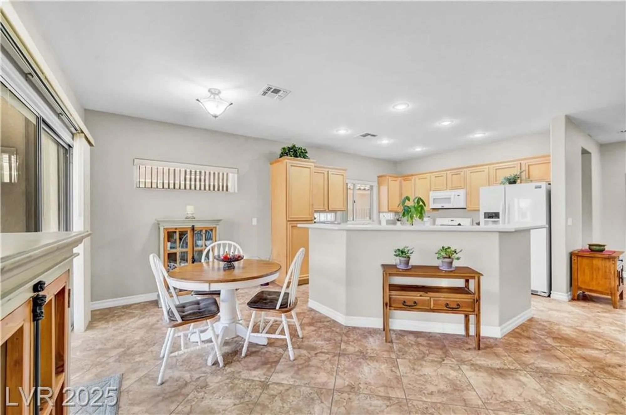Property Slideshow image 23 of 65 | 2544 leighton ave, Henderson, NV, 89052
