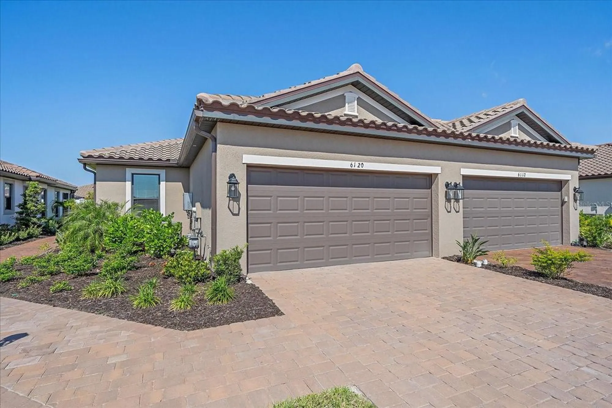 Property Slideshow image 1 of 38 | 6120 plateau ct, Bradenton, FL, 34203