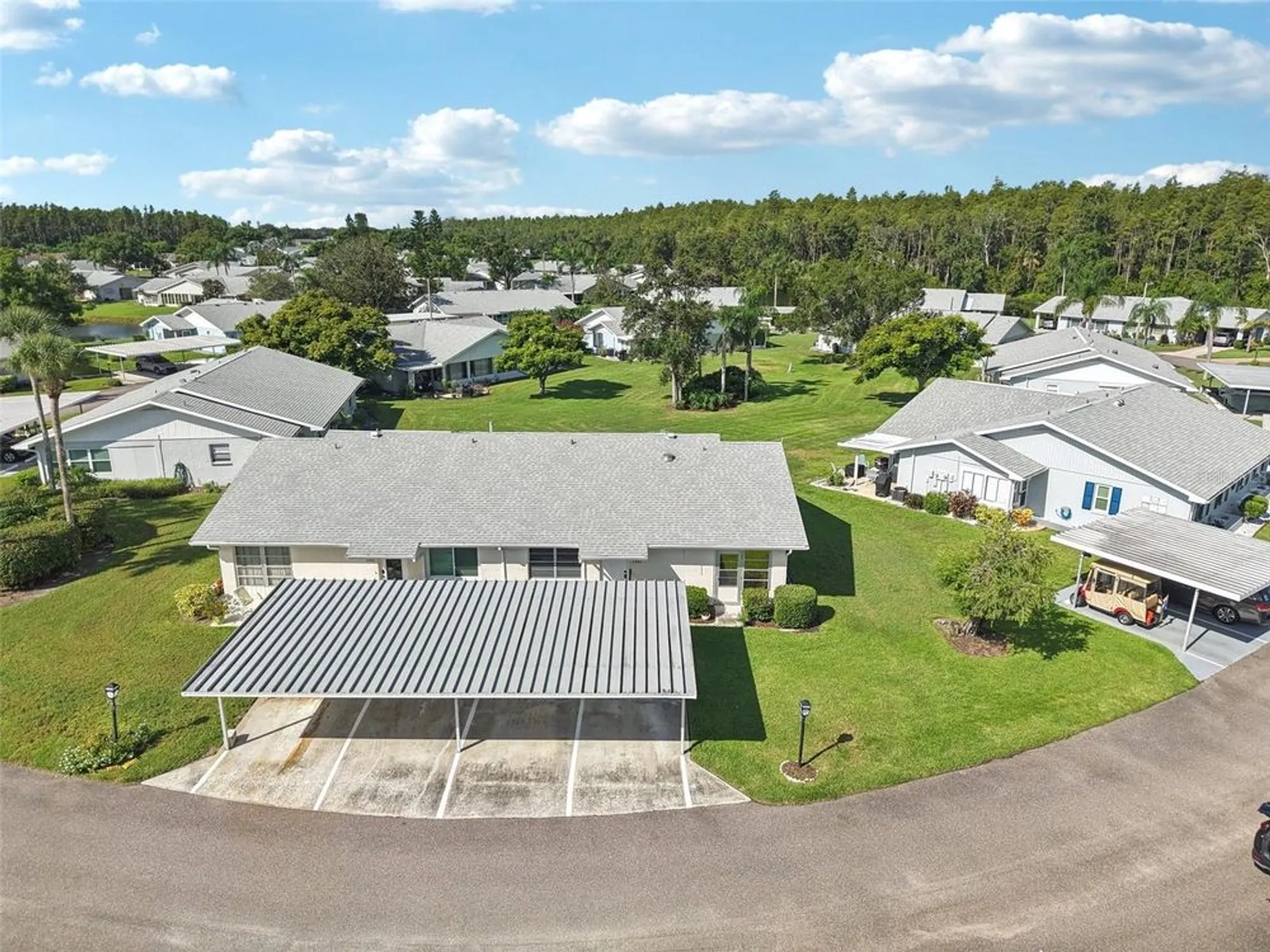 Property Slideshow image 34 of 63 | 2304 glenmore cir 327, Sun City Center, FL, 33573