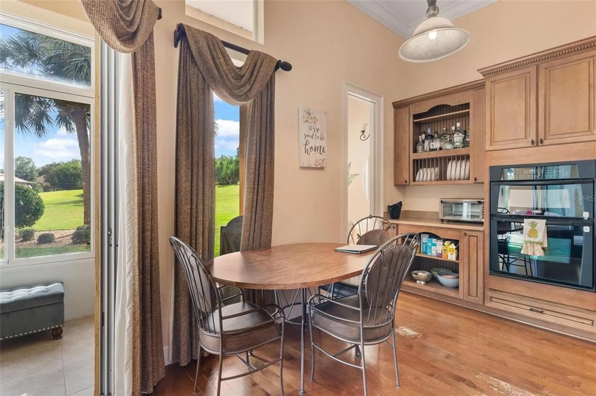 Property Slideshow image 15 of 47 | 38800 harborwoods pl, Lady Lake, FL, 32159