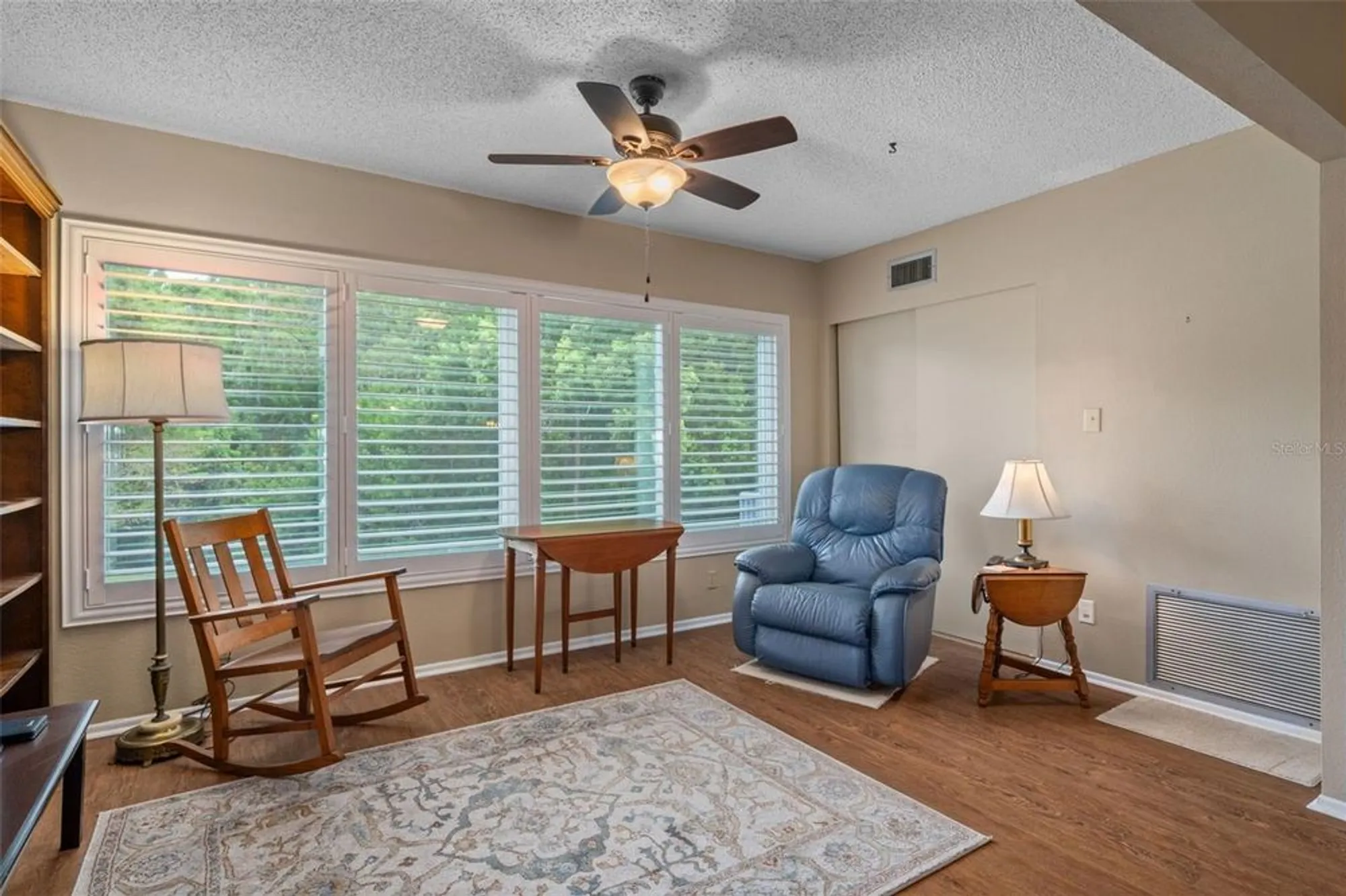 Property Slideshow image 19 of 61 | 2440 world parkway blvd 38, Clearwater, FL, 33763