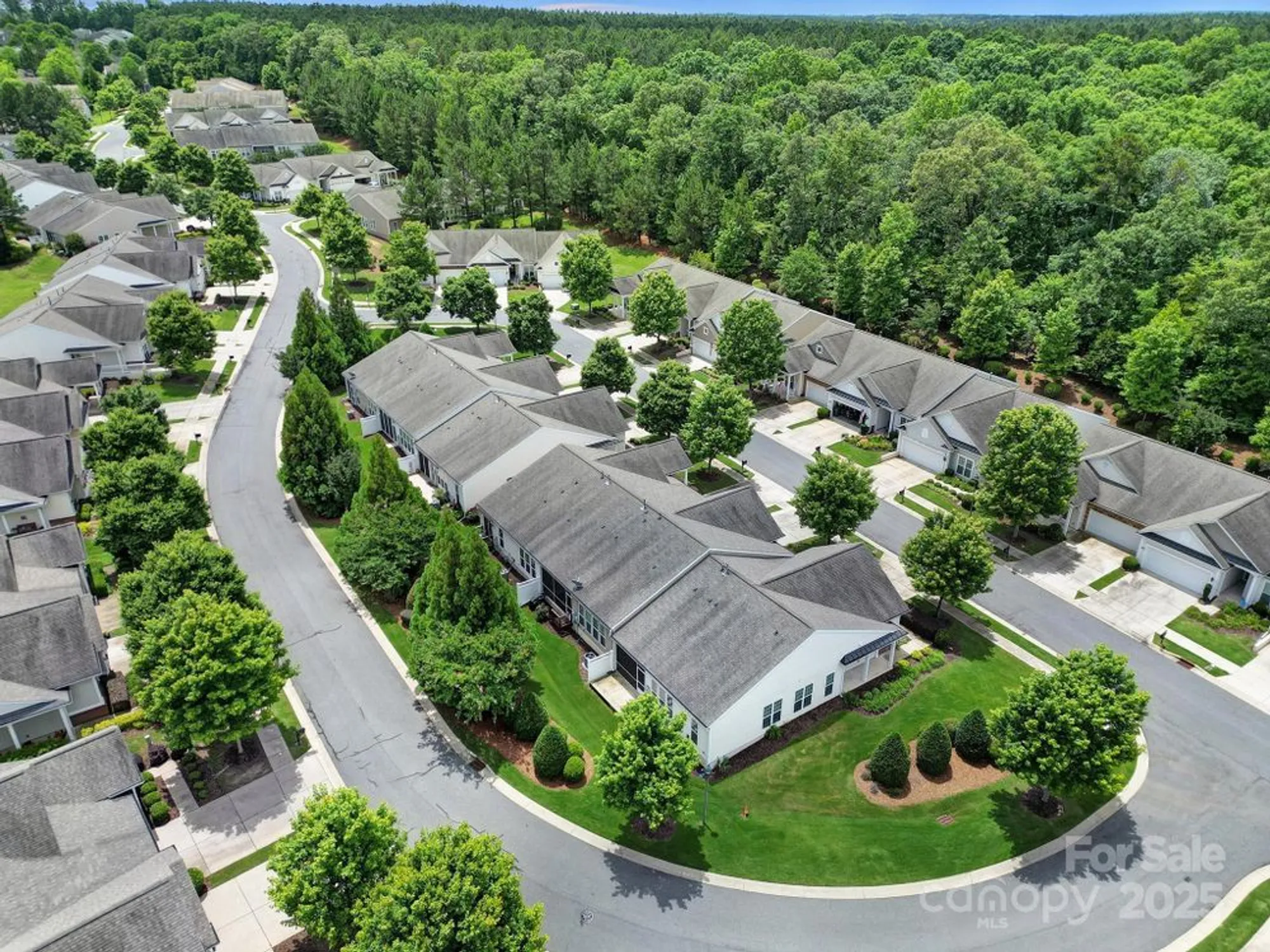 Property Slideshow image 35 of 47 | 9020 smokey hill ln, Fort Mill, SC, 29707