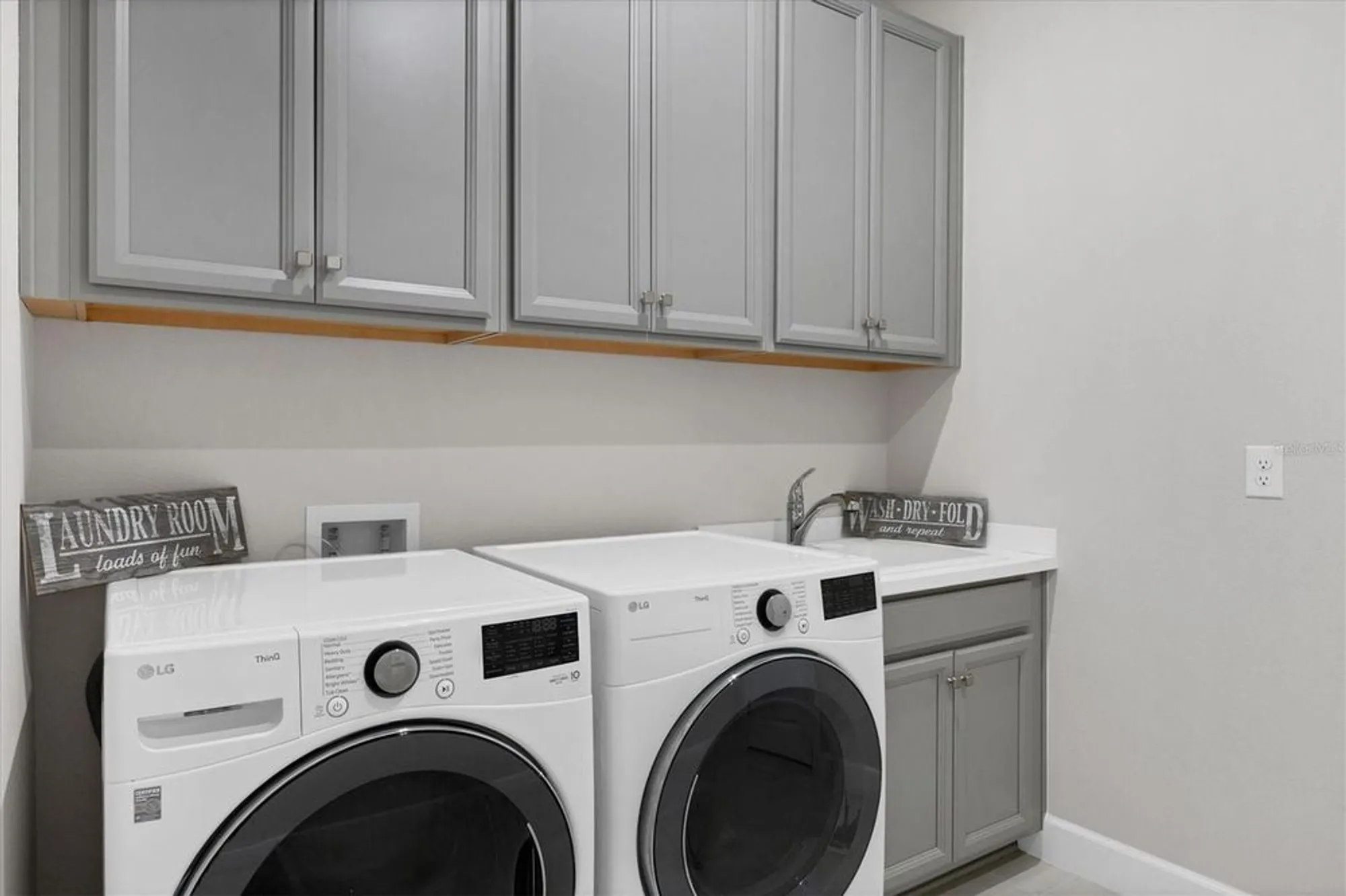 Property Slideshow image 32 of 100 | 4735 cassio ct, Bradenton, FL, 34211