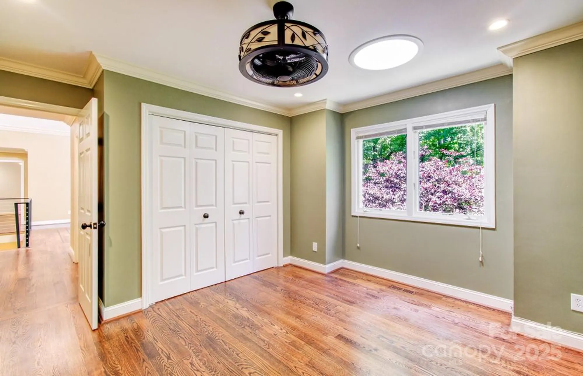 Property Slideshow image 23 of 38 | 305 e high point ln, Hendersonville, NC, 28791