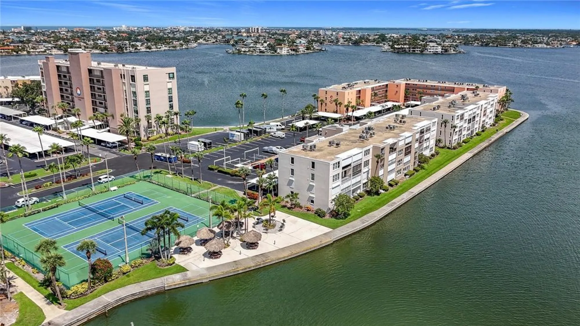 Property Slideshow image 50 of 62 | 7625 sun island dr 307, South Pasadena, FL, 33707