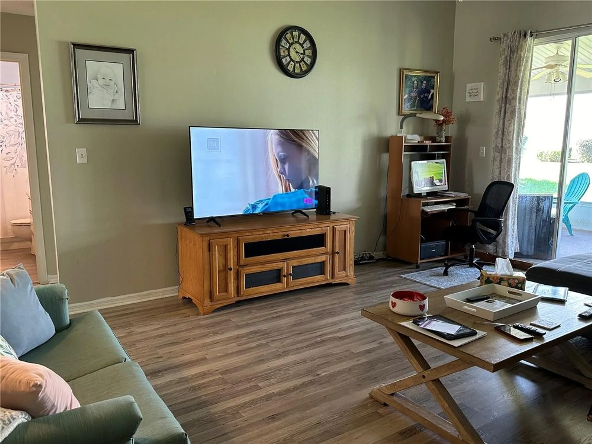 Property Slideshow image 15 of 31 | 25313 jasmine ct, Leesburg, FL, 34748