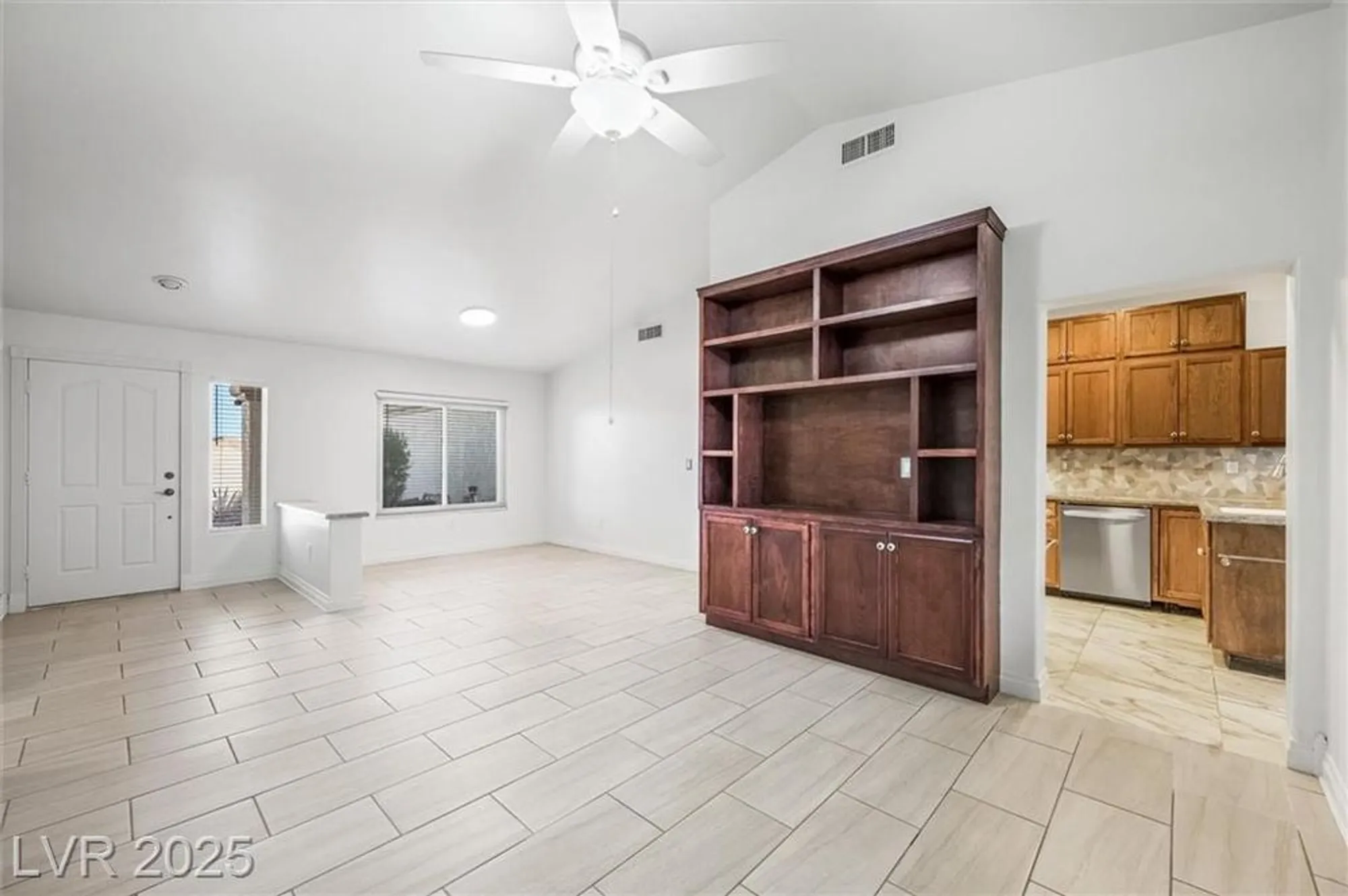 Property Slideshow image 12 of 52 | 2725 byron dr, Las Vegas, NV, 89134