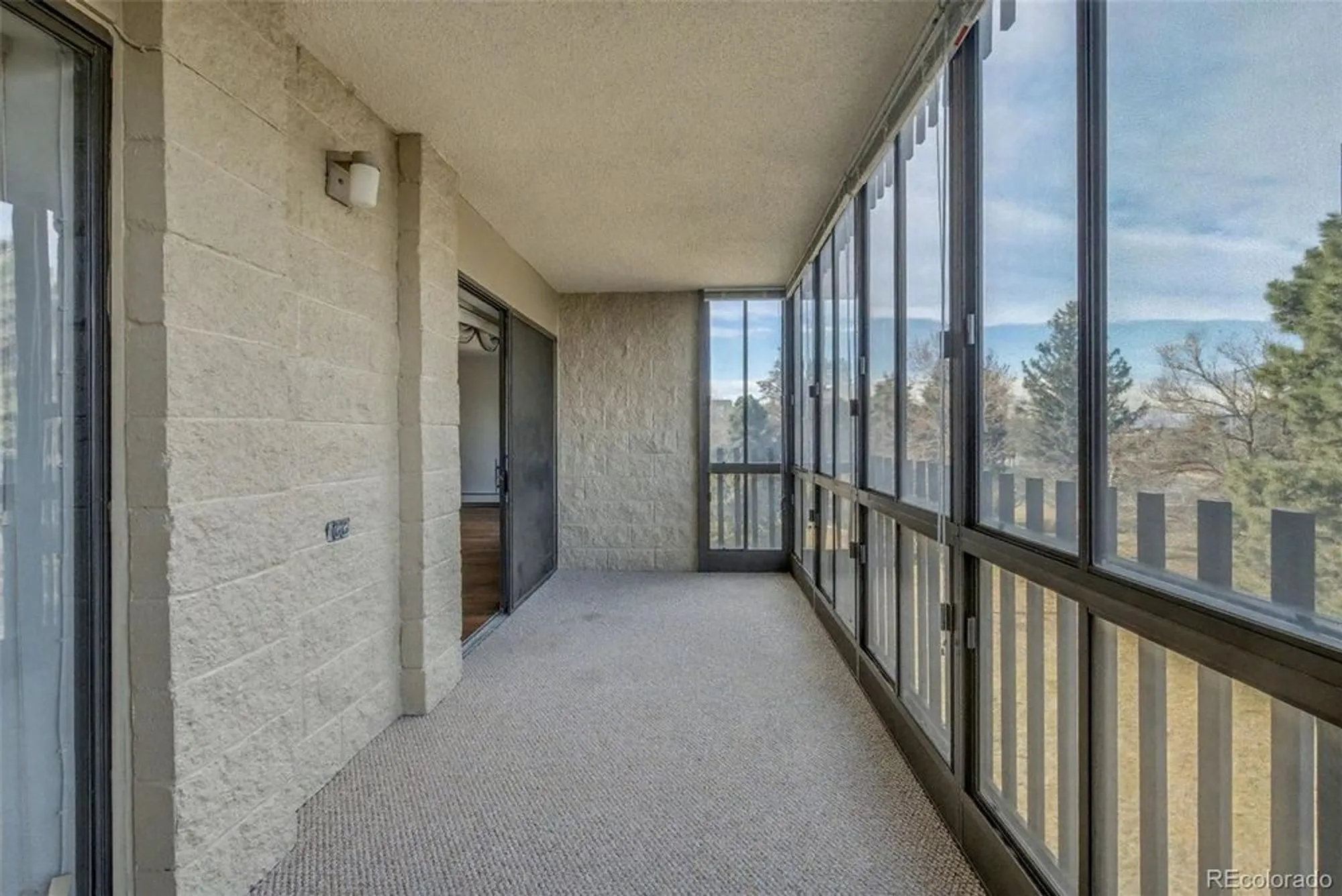 Property Slideshow image 6 of 50 | 14390 e marina dr 302, Aurora, CO, 80014