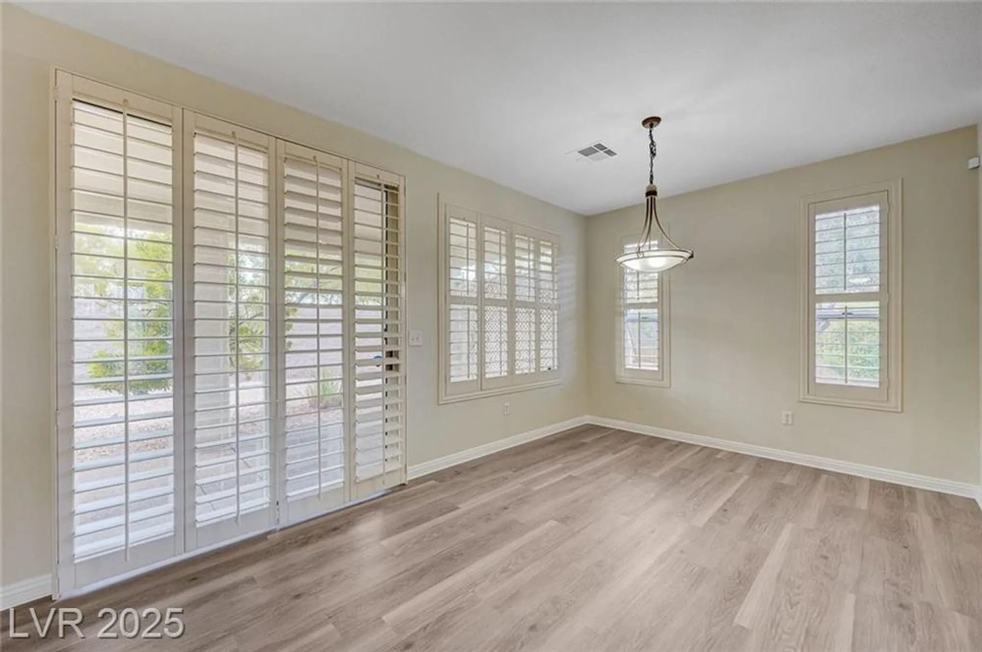 Property Slideshow image 12 of 60 | 10494 melodia magico ave, Las Vegas, NV, 89135