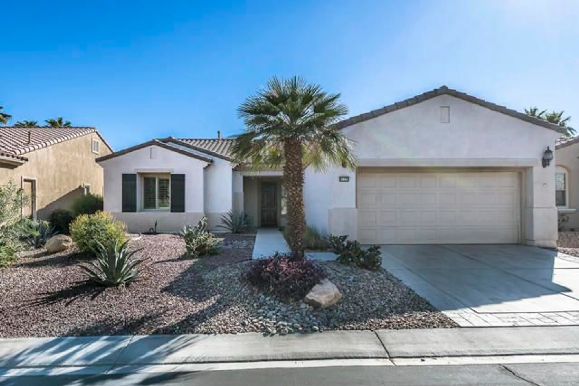 Property Slideshow image 4 of 43 | 81135 avenida pamplona, Indio, CA, 92203
