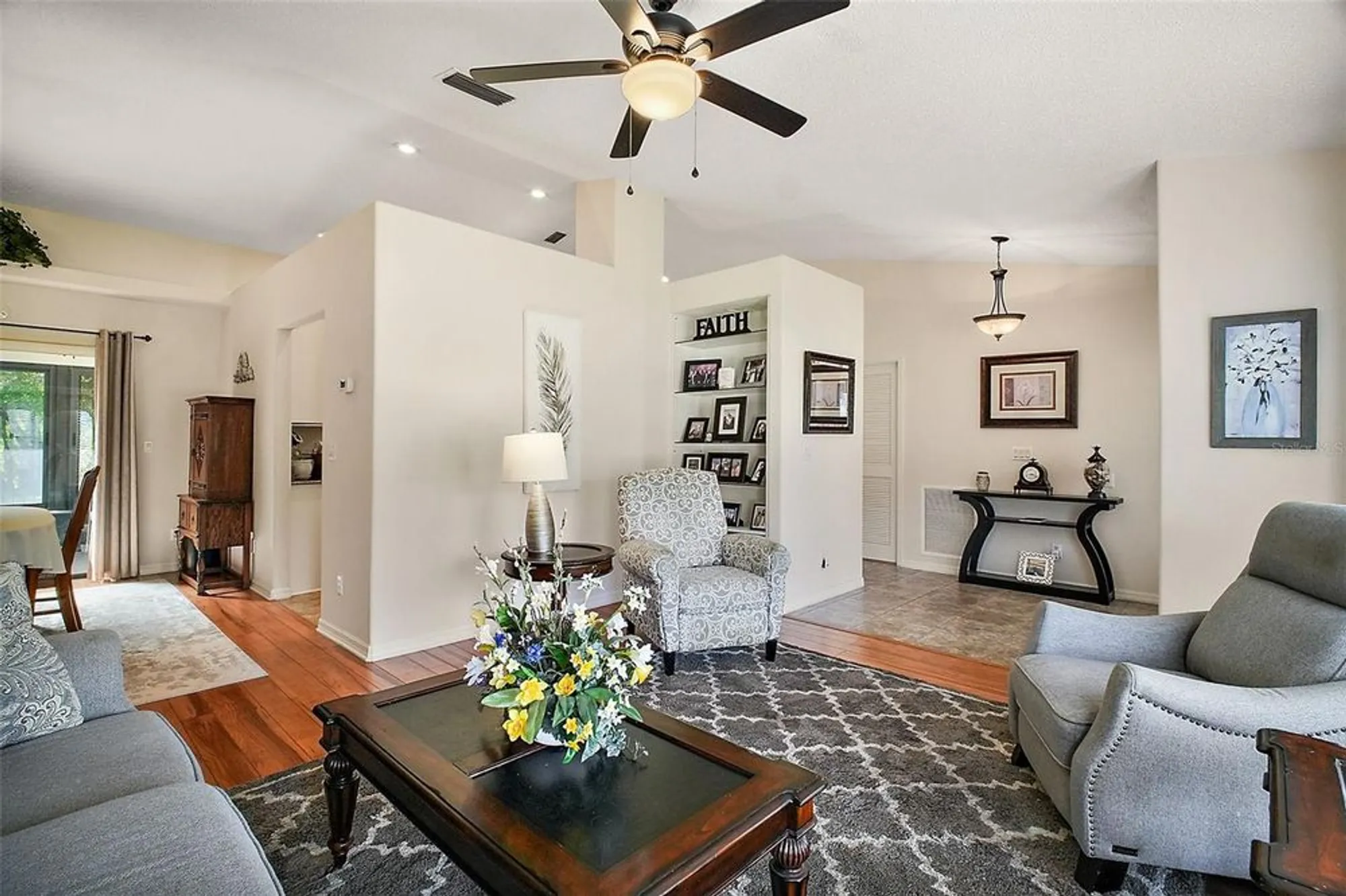 Property Slideshow image 3 of 29 | 27022 racquet cir, Leesburg, FL, 34748