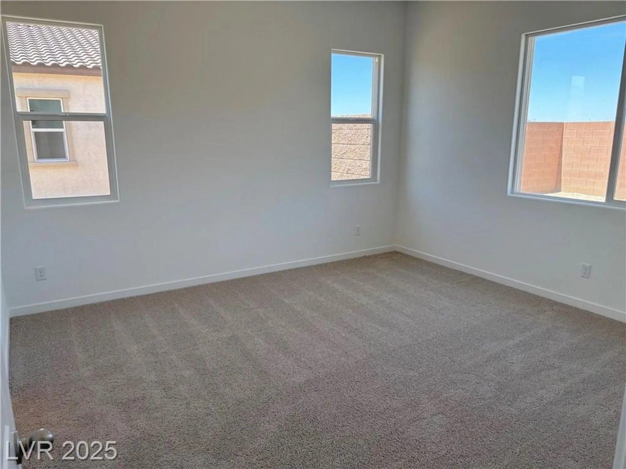 Property Slideshow image 20 of 29 | 5728 e badlands ln, Pahrump, NV, 89061