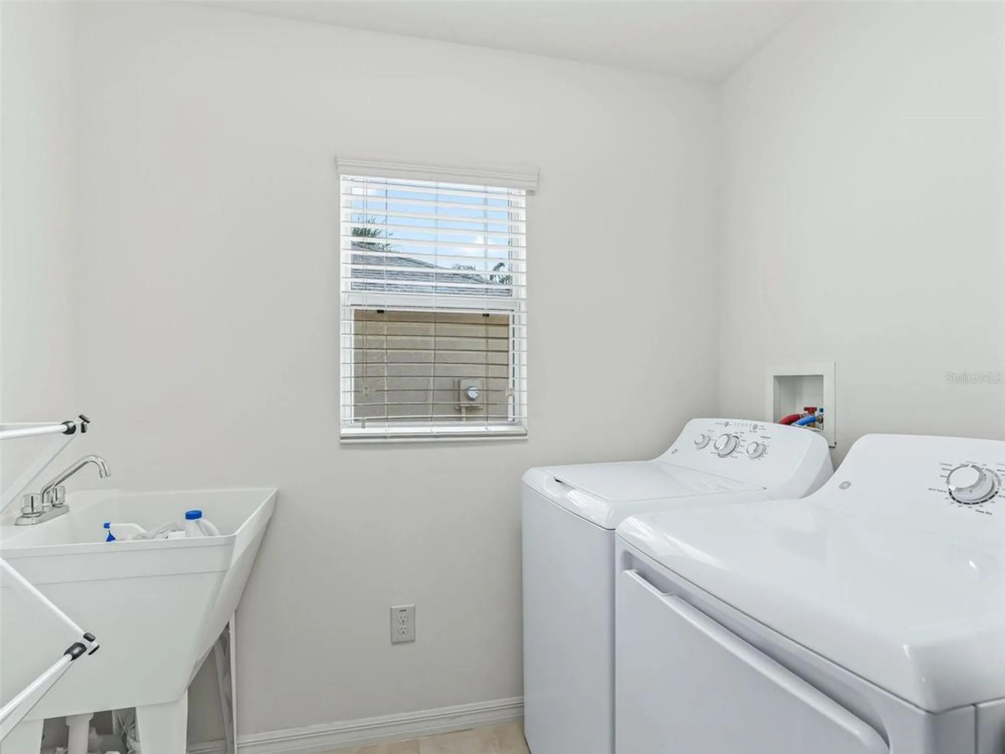 Property Slideshow image 39 of 54 | 1225 edgewater ln, The Villages, FL, 32162