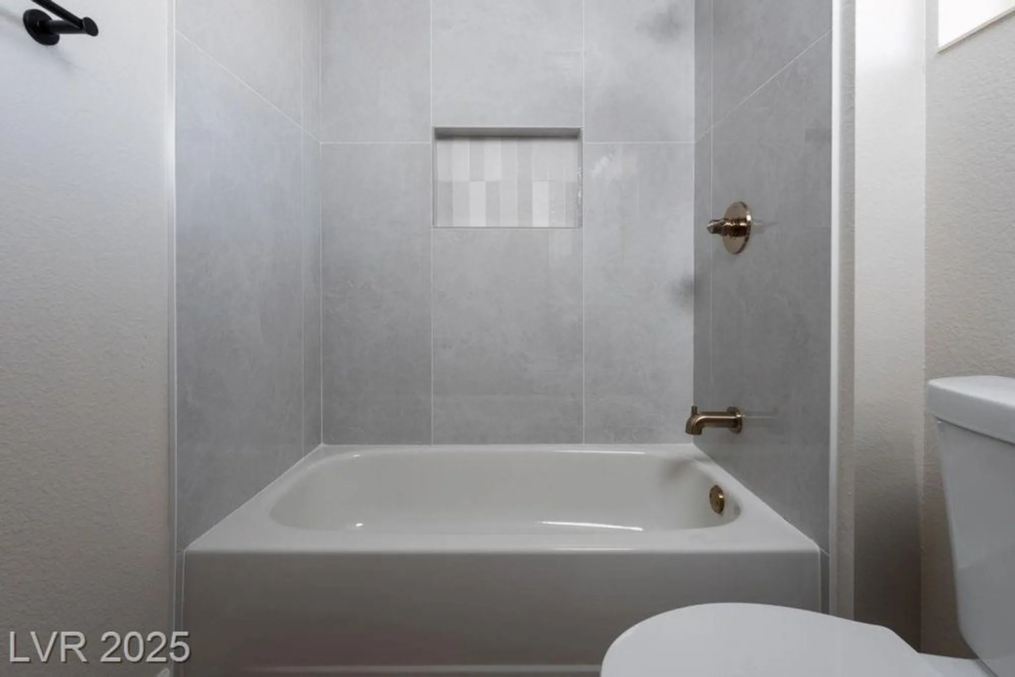 Property Slideshow image 17 of 31 | 8513 festival dr, Las Vegas, NV, 89134