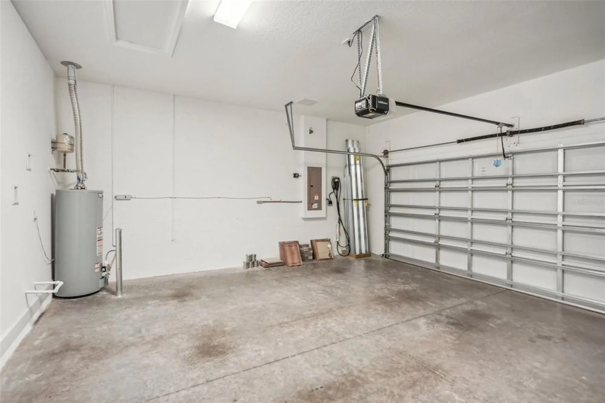 Property Slideshow image 37 of 50 | 4838 sevilla shores dr, Wimauma, FL, 33598