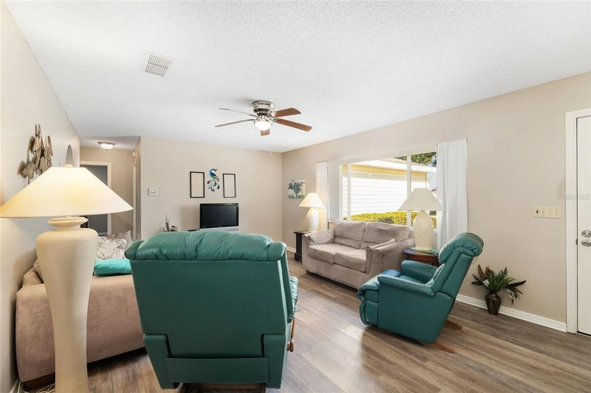 Property Slideshow image 6 of 50 | 17562 se 106th ave, Summerfield, FL, 34491