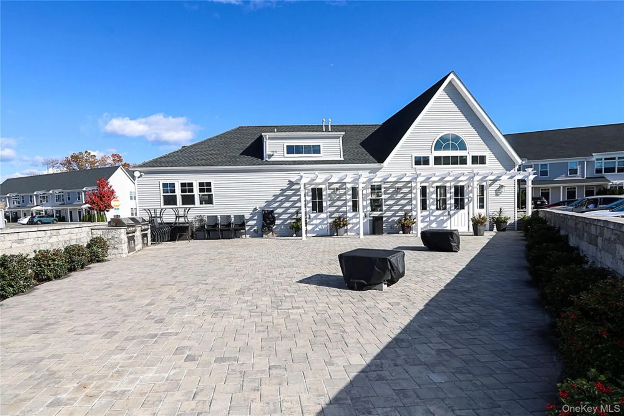 Property Slideshow image 26 of 29 | 209 breton way, Glen Cove, NY, 11542