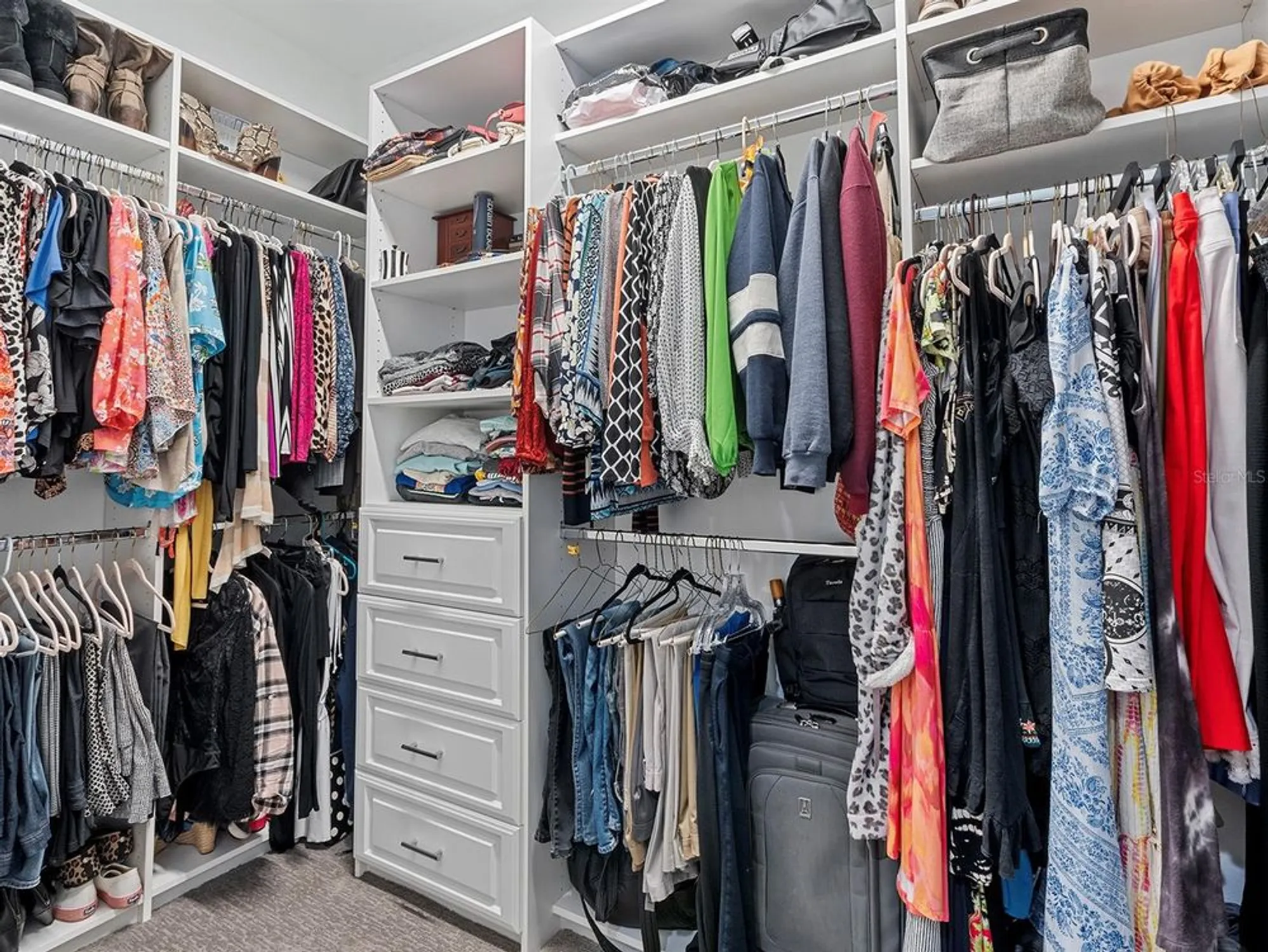 Property Slideshow image 16 of 31 | 832 margaritaville ave, Daytona Beach, FL, 32124