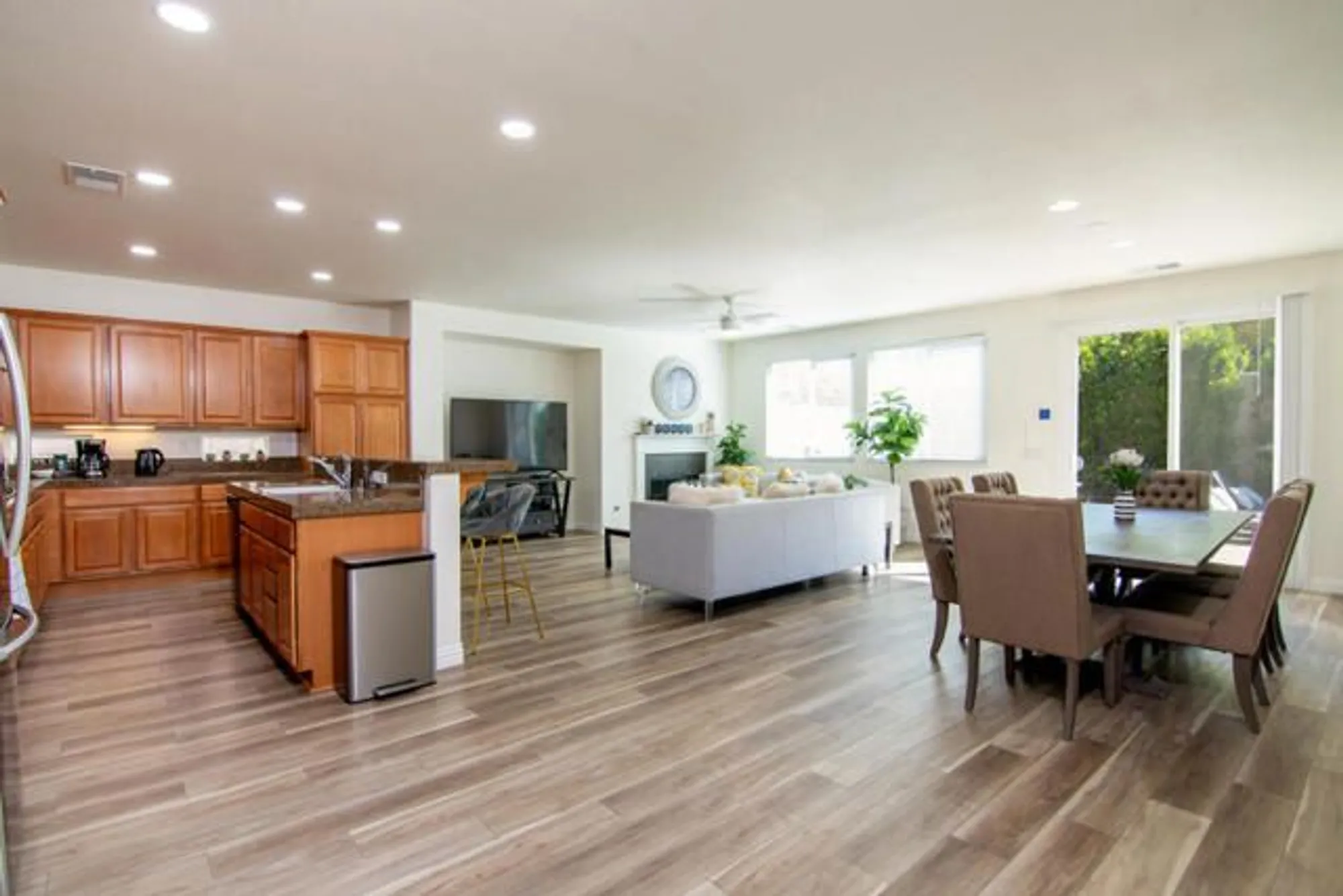 Property Slideshow image 4 of 54 | 43784 riunione pl, Indio, CA, 92203