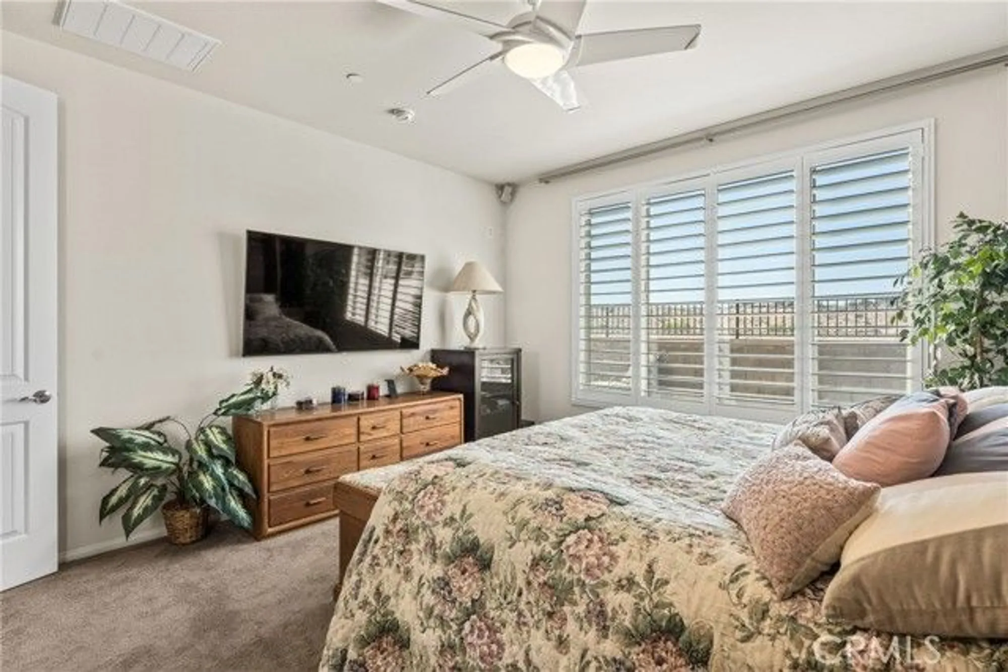 Property Slideshow image 22 of 71 | 11636 cascade st, Apple Valley, CA, 92308