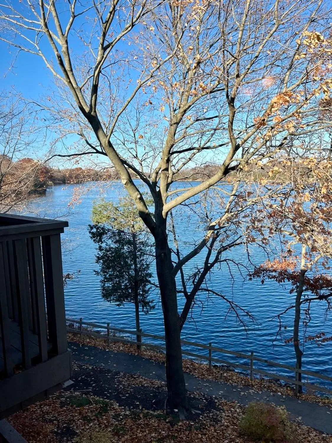 Property Slideshow image 10 of 45 | 33 shoreline rd b, Lake Barrington, IL, 60010