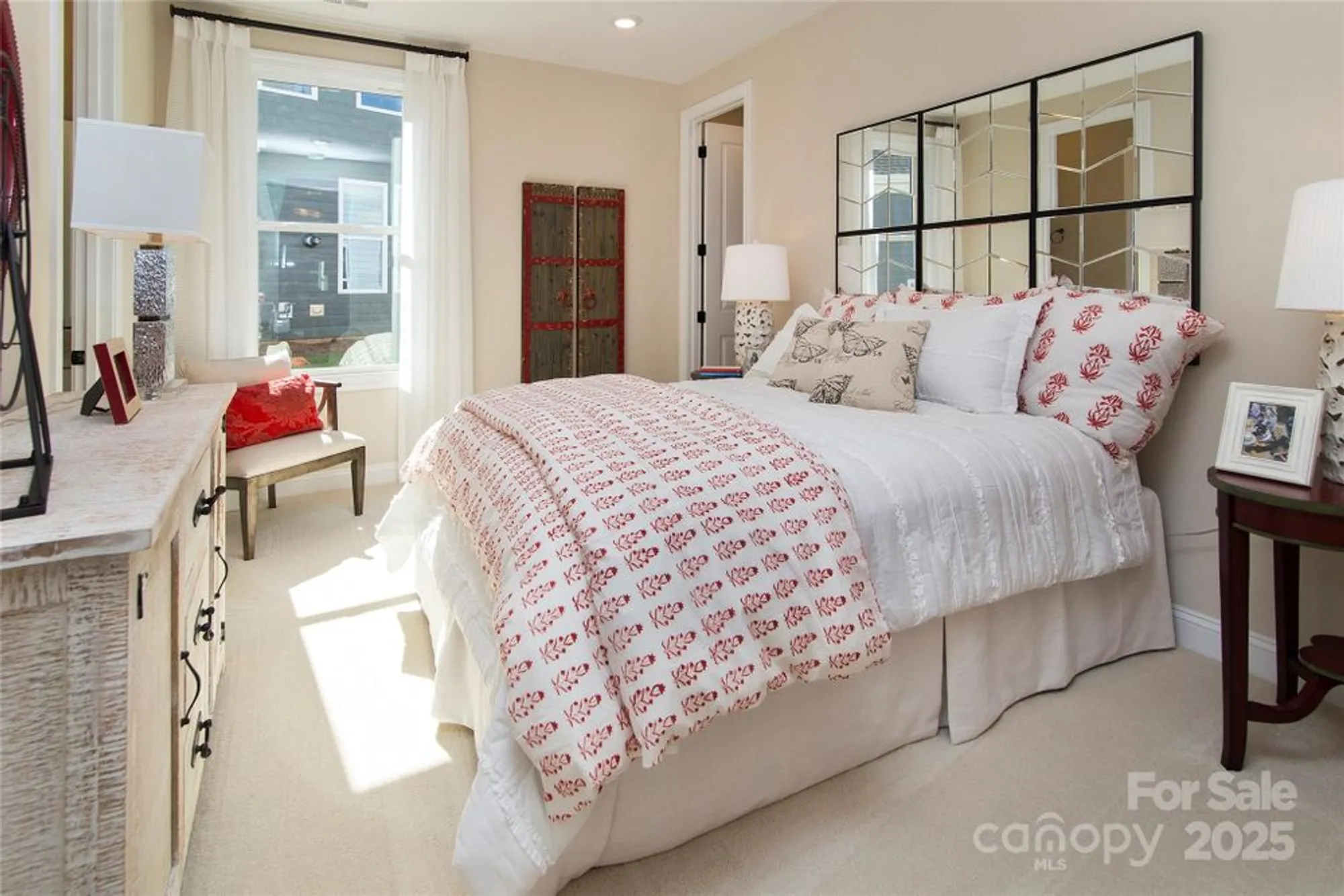 Property Slideshow image 14 of 34 | 8941 silver springs ct, Charlotte, NC, 28215