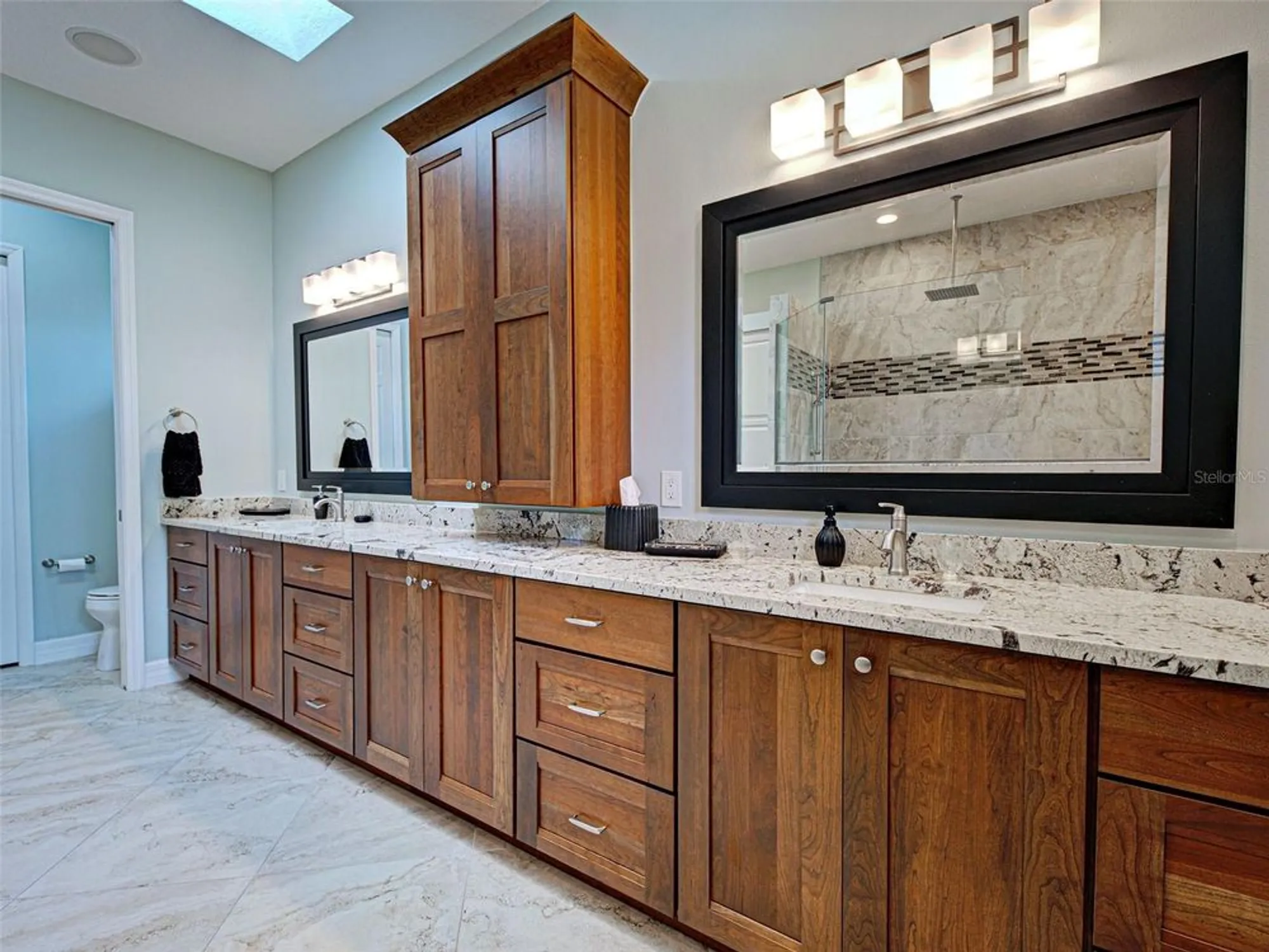 Property Slideshow image 39 of 66 | 431 tremingham way, Venice, FL, 34293