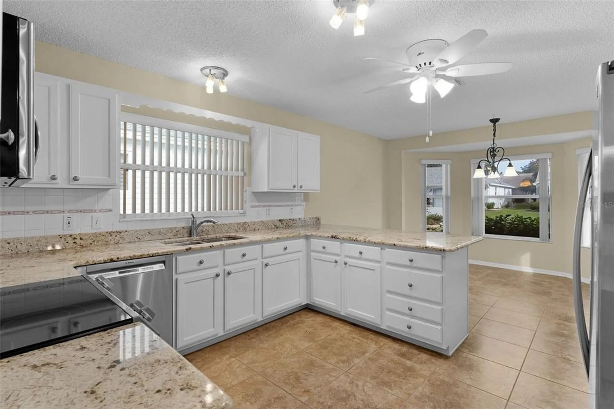 Property Slideshow image 14 of 44 | 912 ventura dr, The Villages, FL, 32159