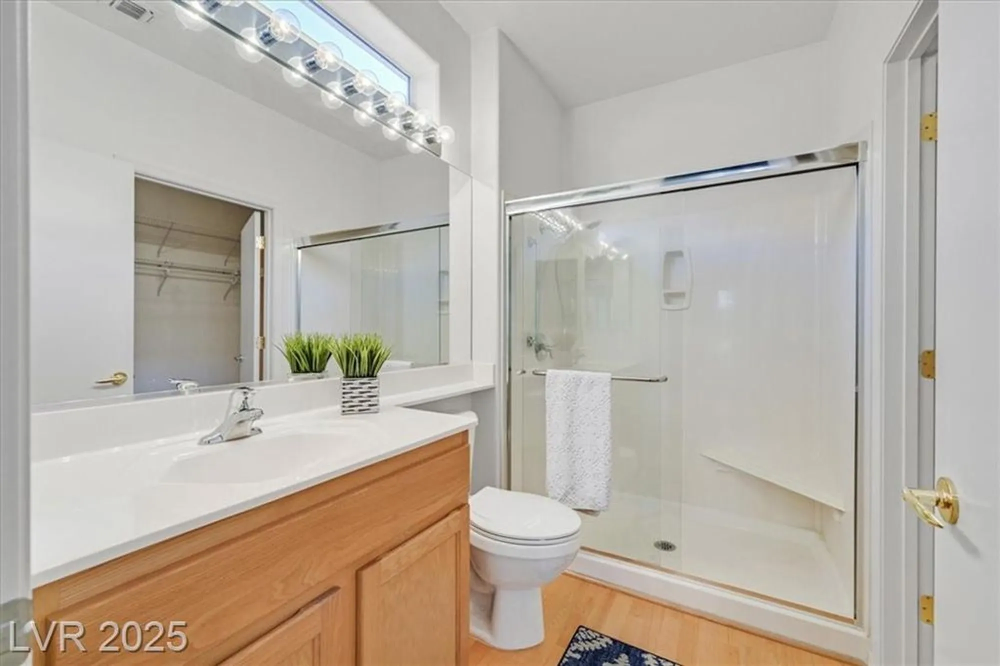 Property Slideshow image 19 of 37 | 2790 meadow park ave, Henderson, NV, 89052