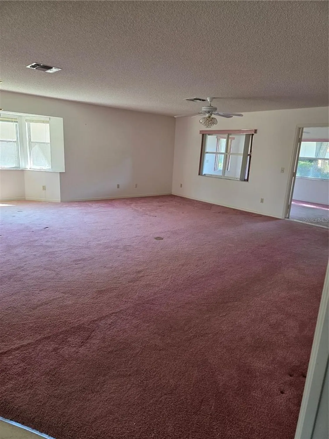 Property Slideshow image 4 of 21 | 9012 sw 91st cir, Ocala, FL, 34481