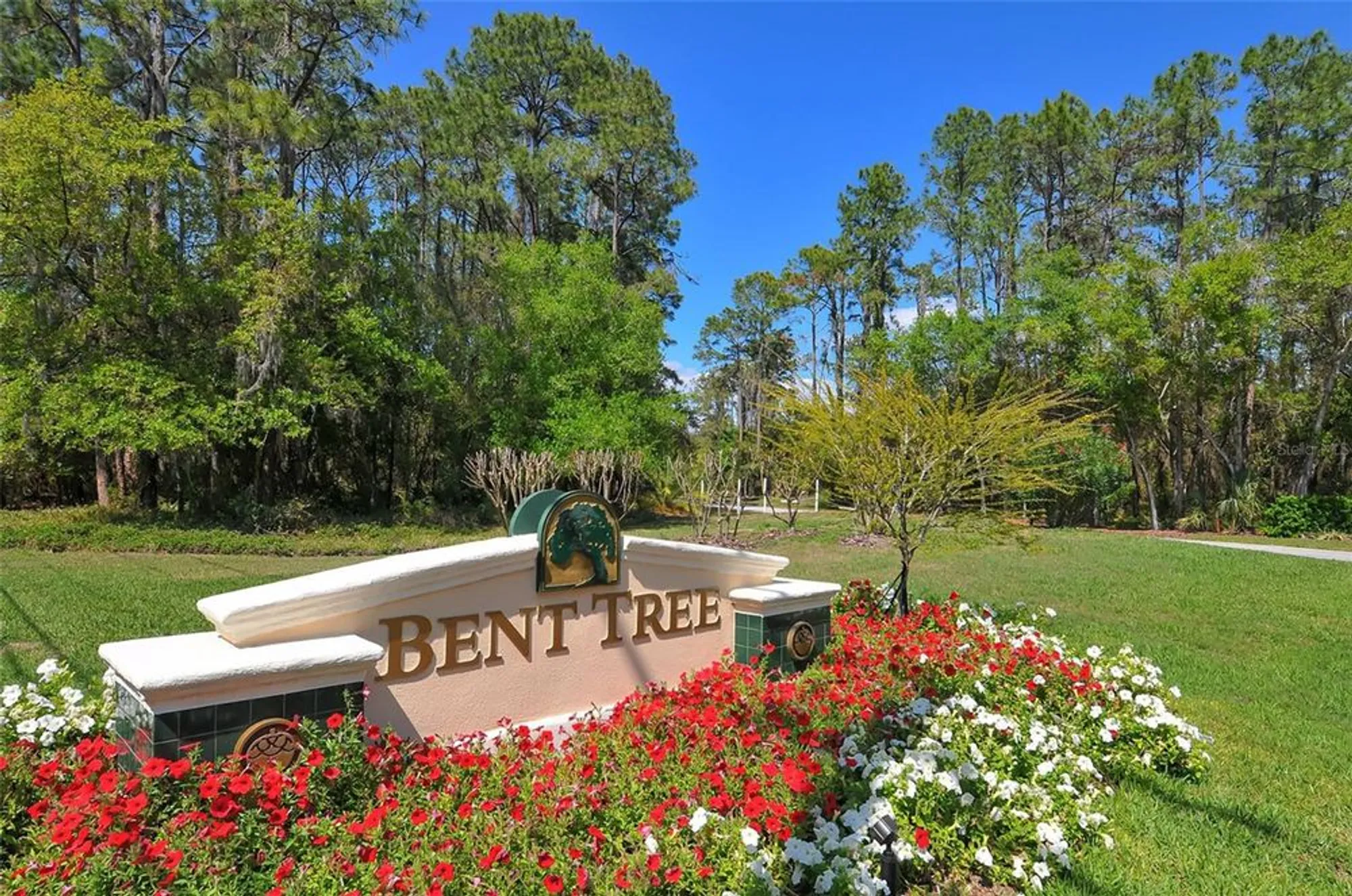 Property Slideshow image 43 of 49 | 7360 oak moss dr # 4, Sarasota, FL, 34241