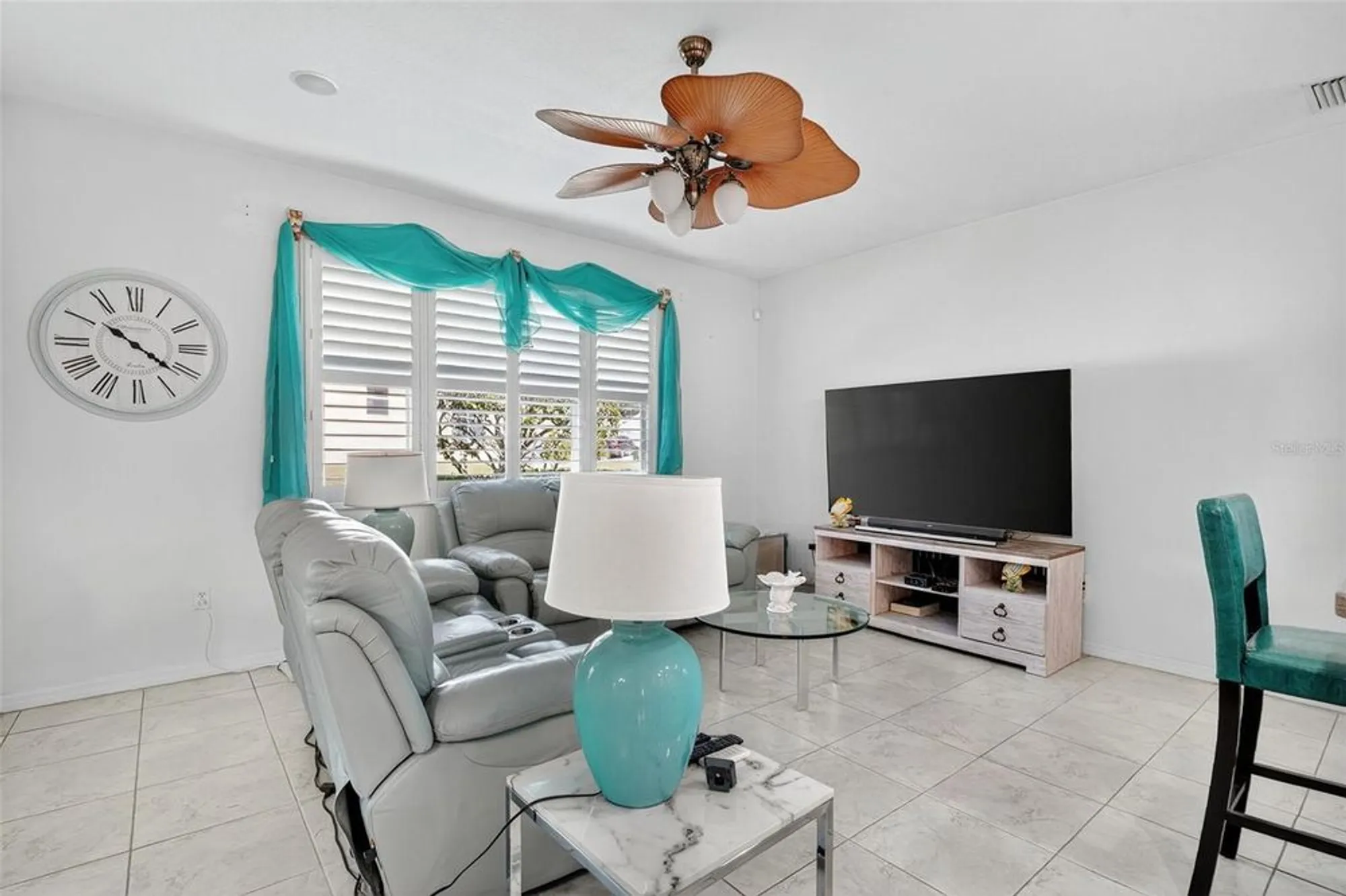 Property Slideshow image 9 of 30 | 26712 augusta springs cir, Leesburg, FL, 34748