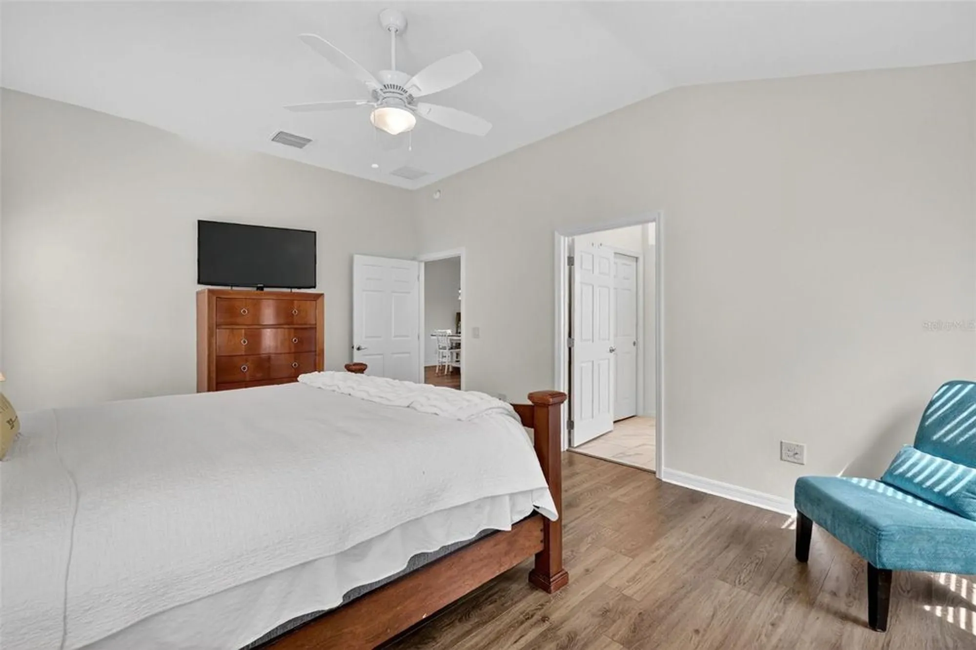 Property Slideshow image 27 of 54 | 10063 lake miona way, Oxford, FL, 34484