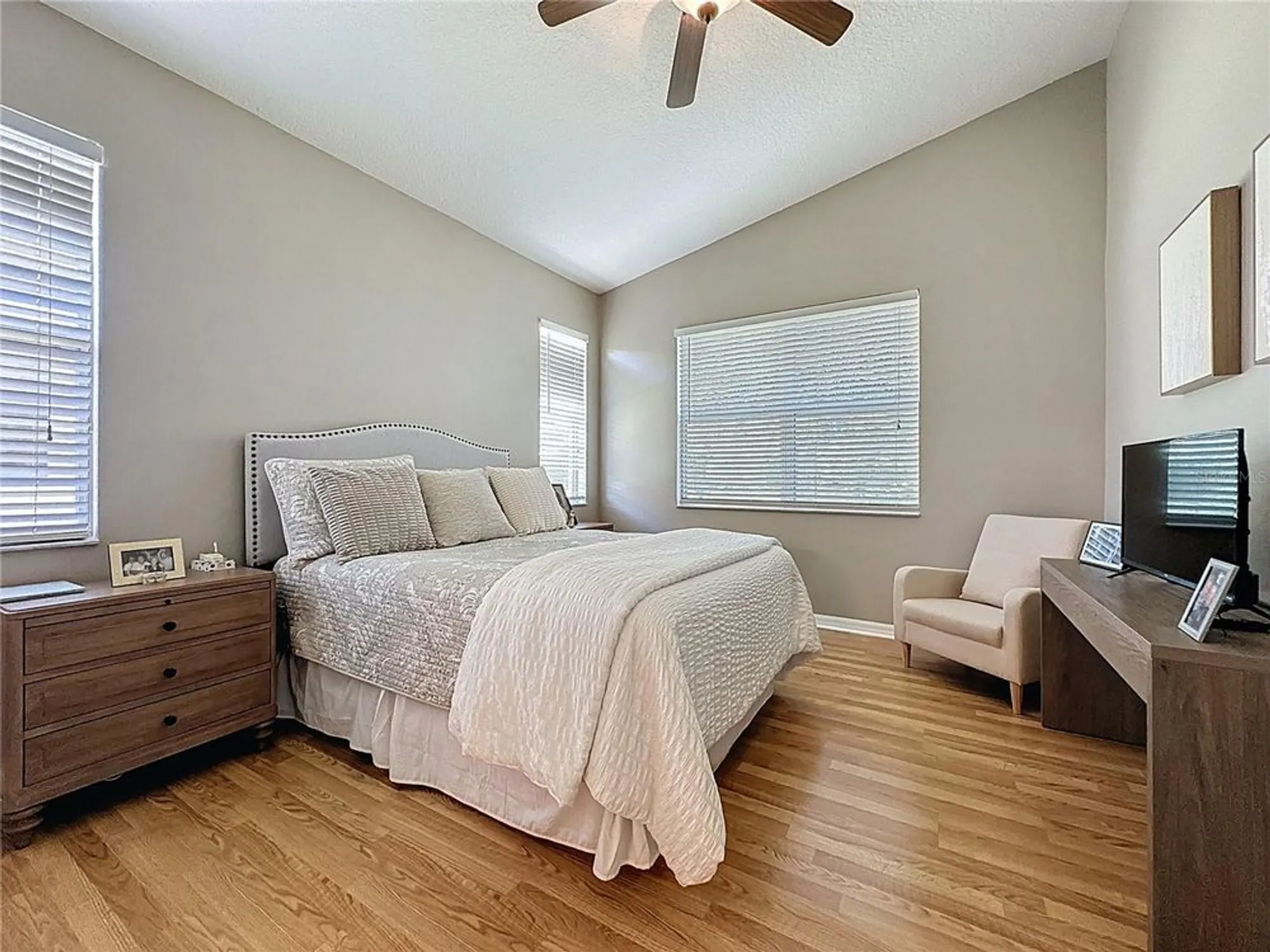 Property Slideshow image 21 of 75 | 133 crepe myrtle dr, Groveland, FL, 34736