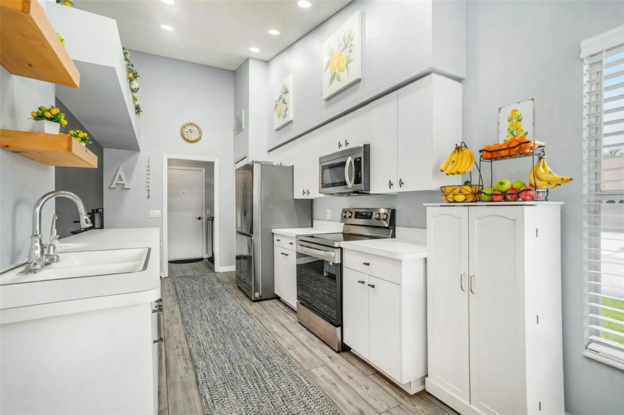 Property Slideshow image 6 of 13 | 18709 summersong dr, Hudson, FL, 34667