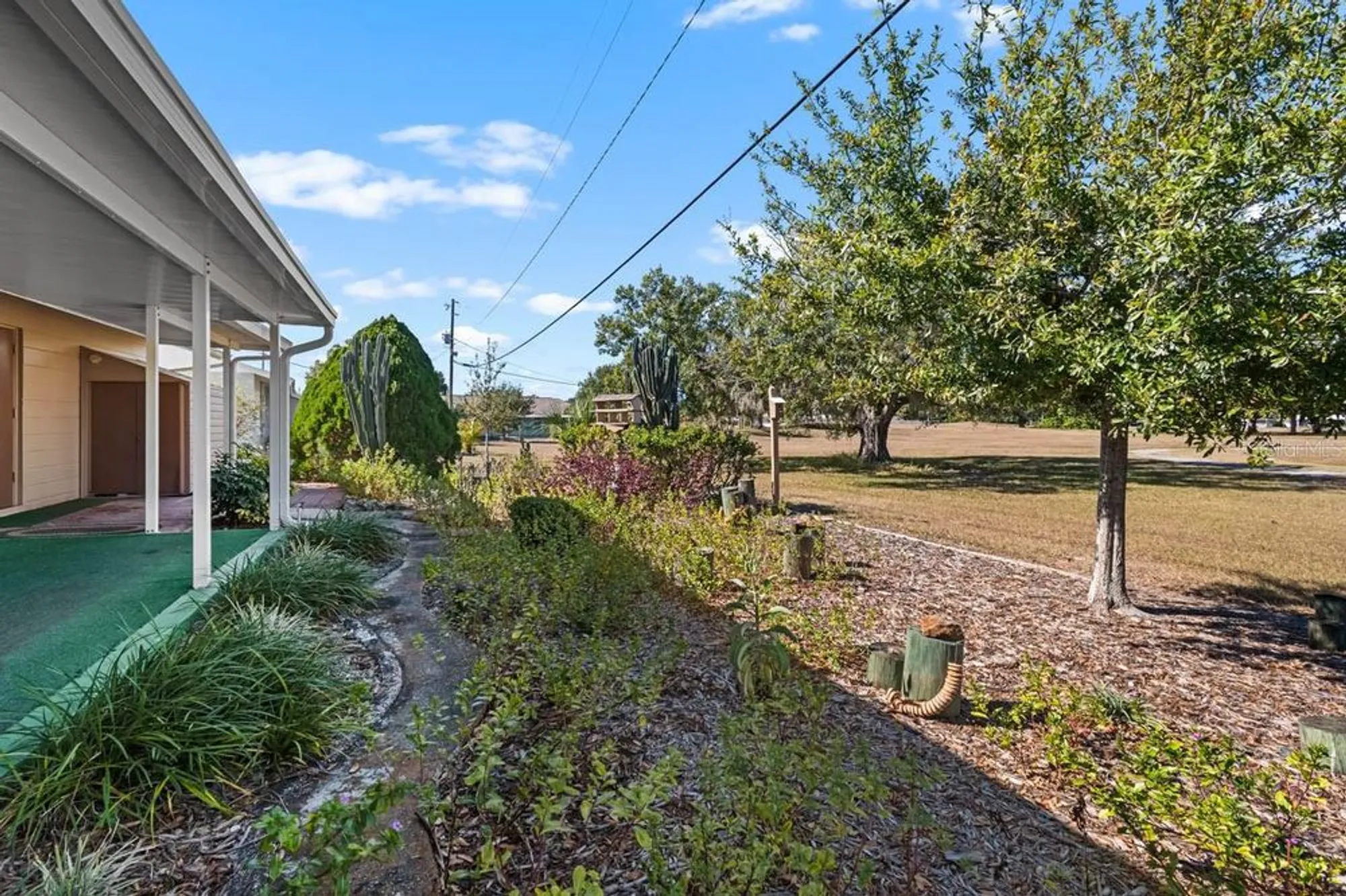 Property Slideshow image 45 of 80 | 829 fox hills dr, Sun City Center, FL, 33573