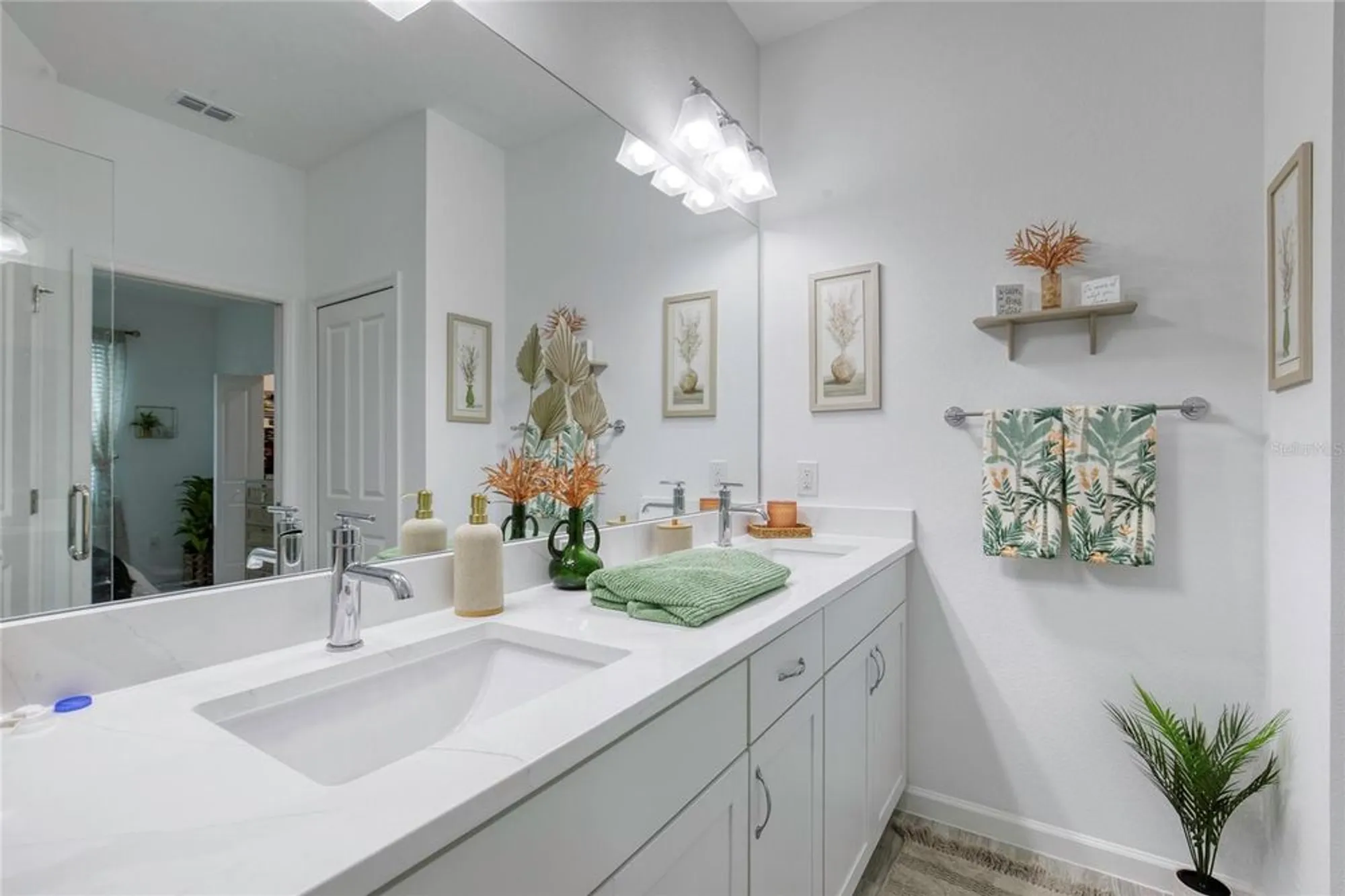 Property Slideshow image 38 of 80 | 317 gypsy palace ln, Daytona Beach, FL, 32124