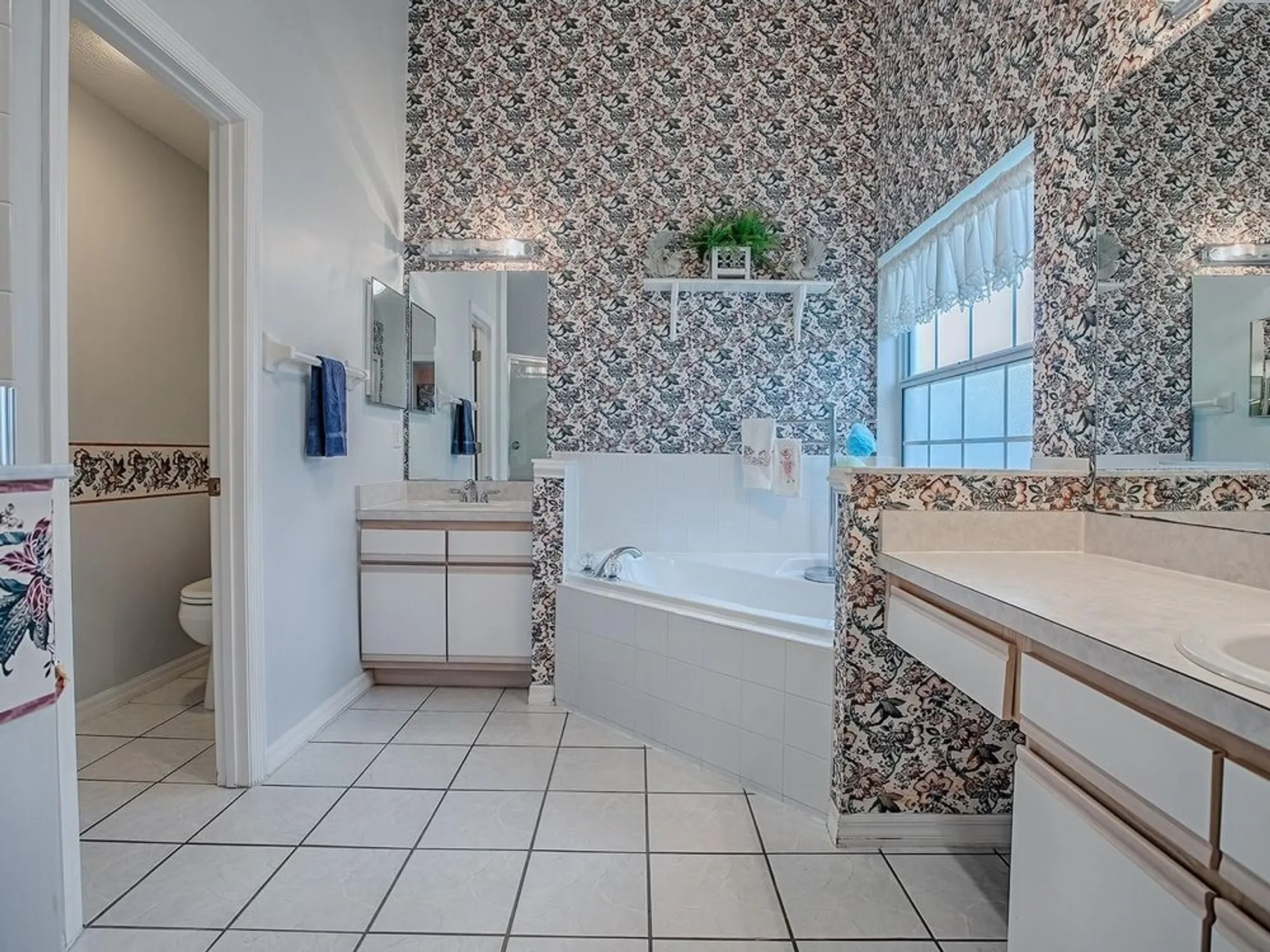 Property Slideshow image 33 of 62 | 25749 whisper oaks rd, Leesburg, FL, 34748