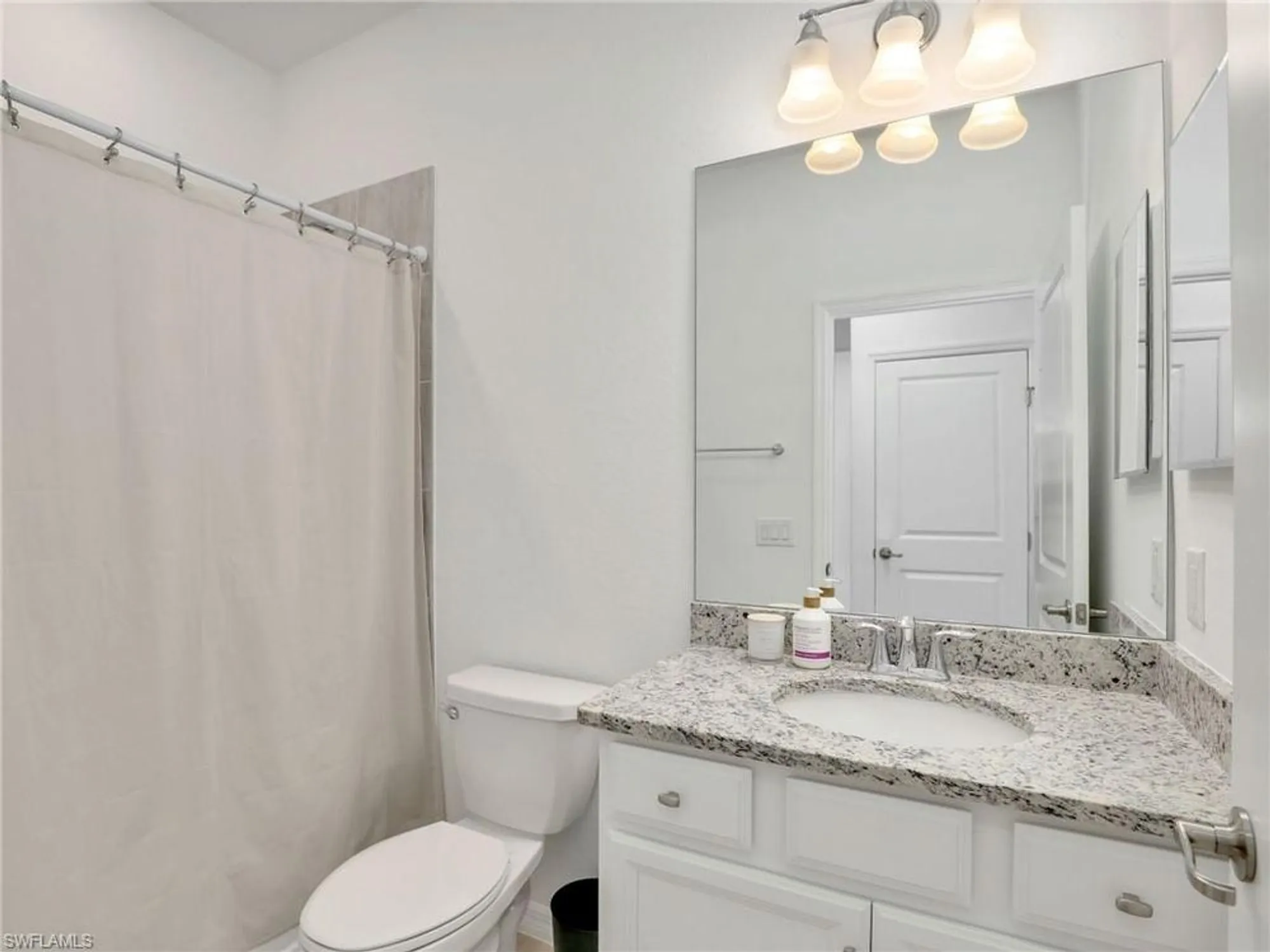 Property Slideshow image 28 of 50 | 11512 shady palm way, Fort Myers, FL, 33913